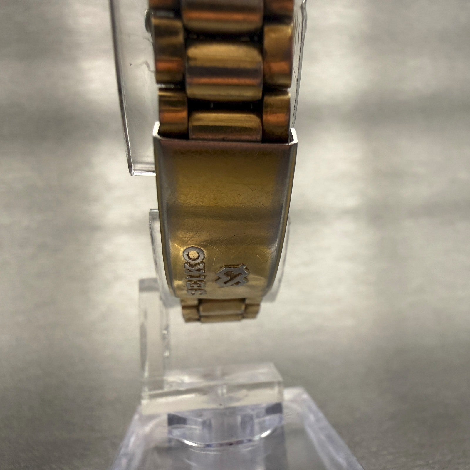 Seiko SQ Watch Women 25mm Gold Dial Gold Tone Daydate Round 2626-0159 New Batt7
