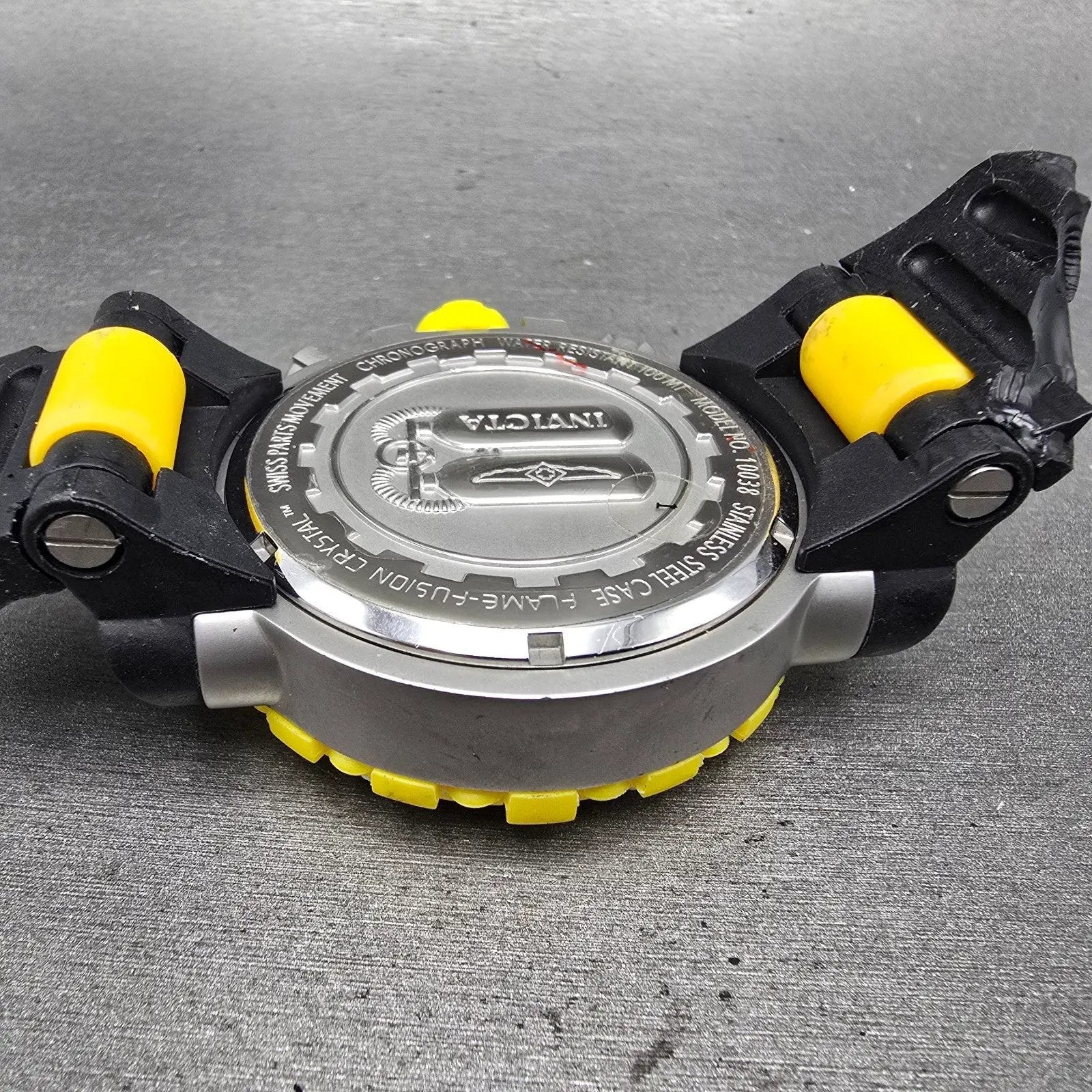 Invicta Chronograph Dive Watch Men 50mm Black Dial Steel Yellow 10038 NewBattery11