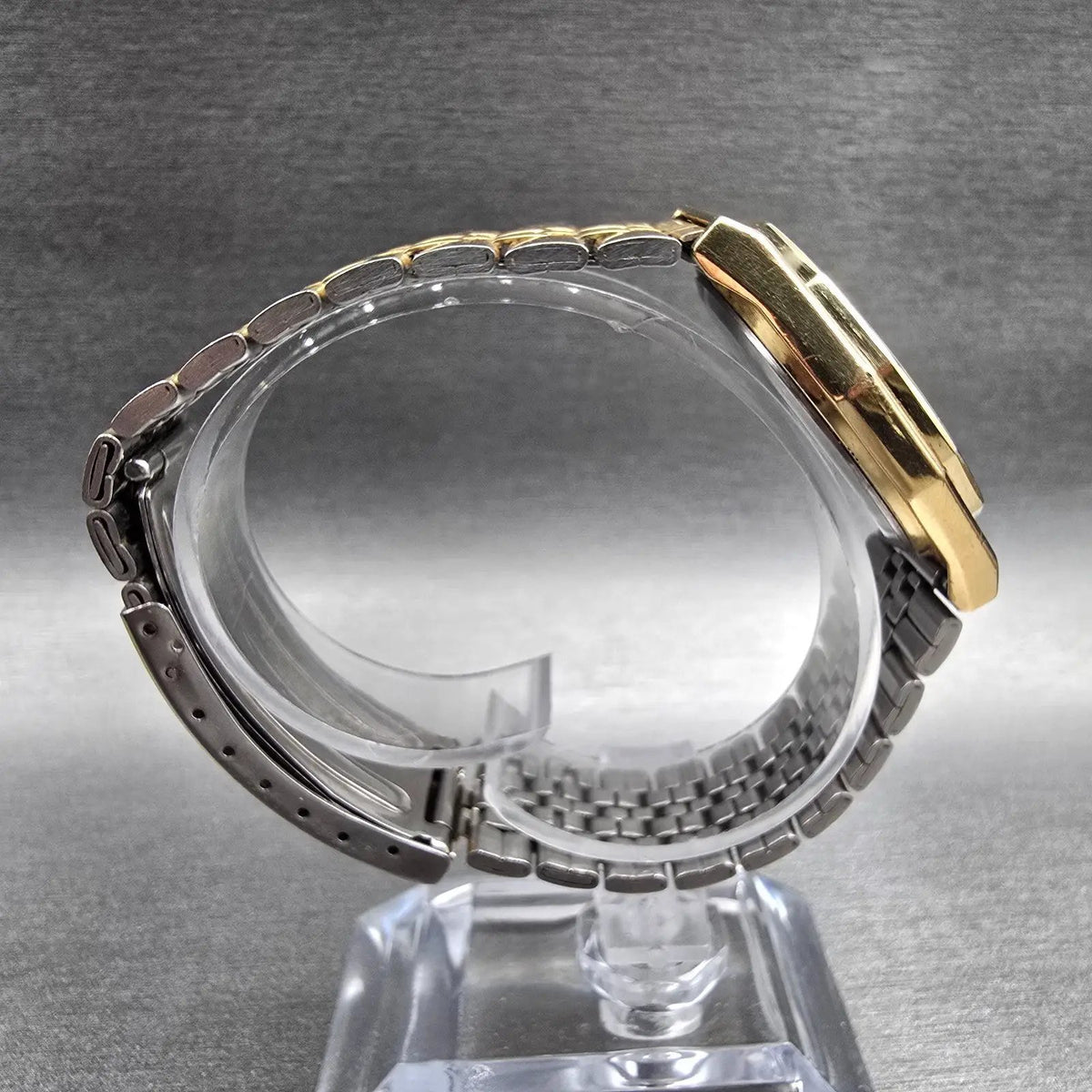 Seiko SQ Watch Men 32mm Gold Dial Gold Tone Daydate Hexagon 8C23-6059 New Batt K8