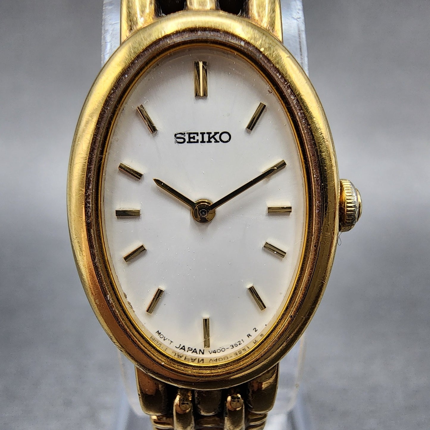 Seiko Watch Women 17mm White Dial Gold Tone Oval V4001019 New Battery1