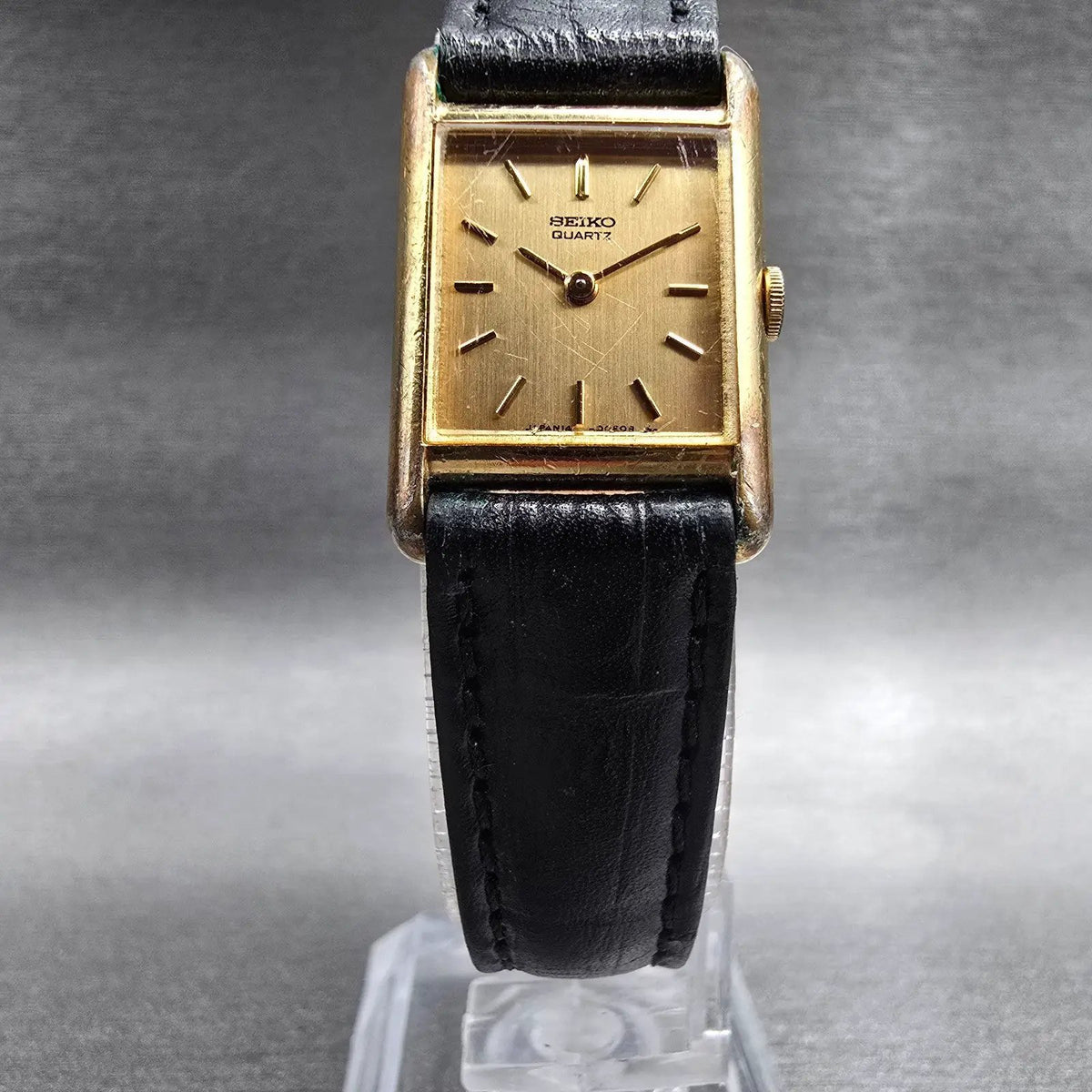 Seiko Tank Watch Women 18mm Gold Dial Gold Tone Rectangle 1400-5039 New Batt JP55