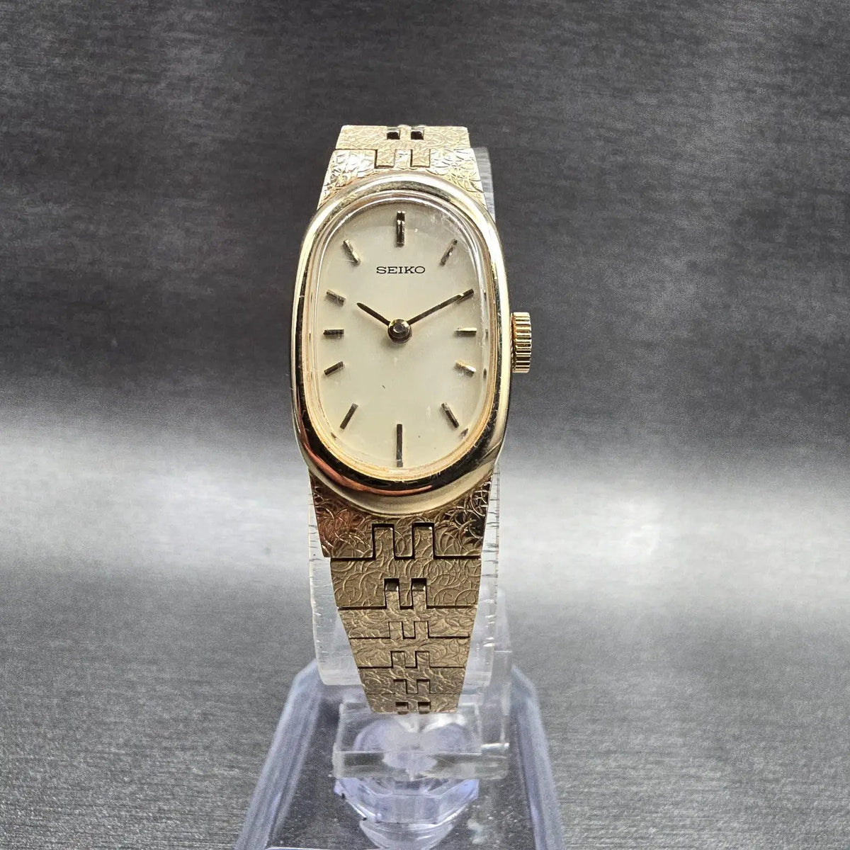 Seiko Watch Women 16mm Cream Dial Gold Tone Oval 11-8309 Manual Wind Vintage5