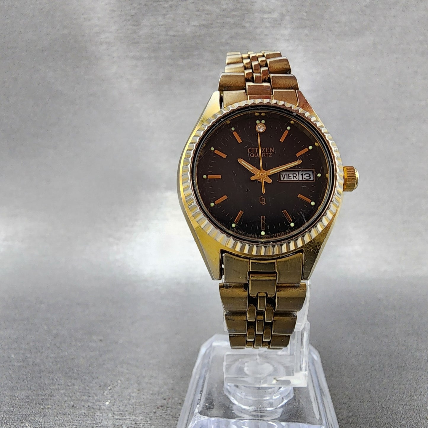 Citizen CQ Watch Women 26mm Black Dial Gold Tone Daydate 6000075684  NewBattery5