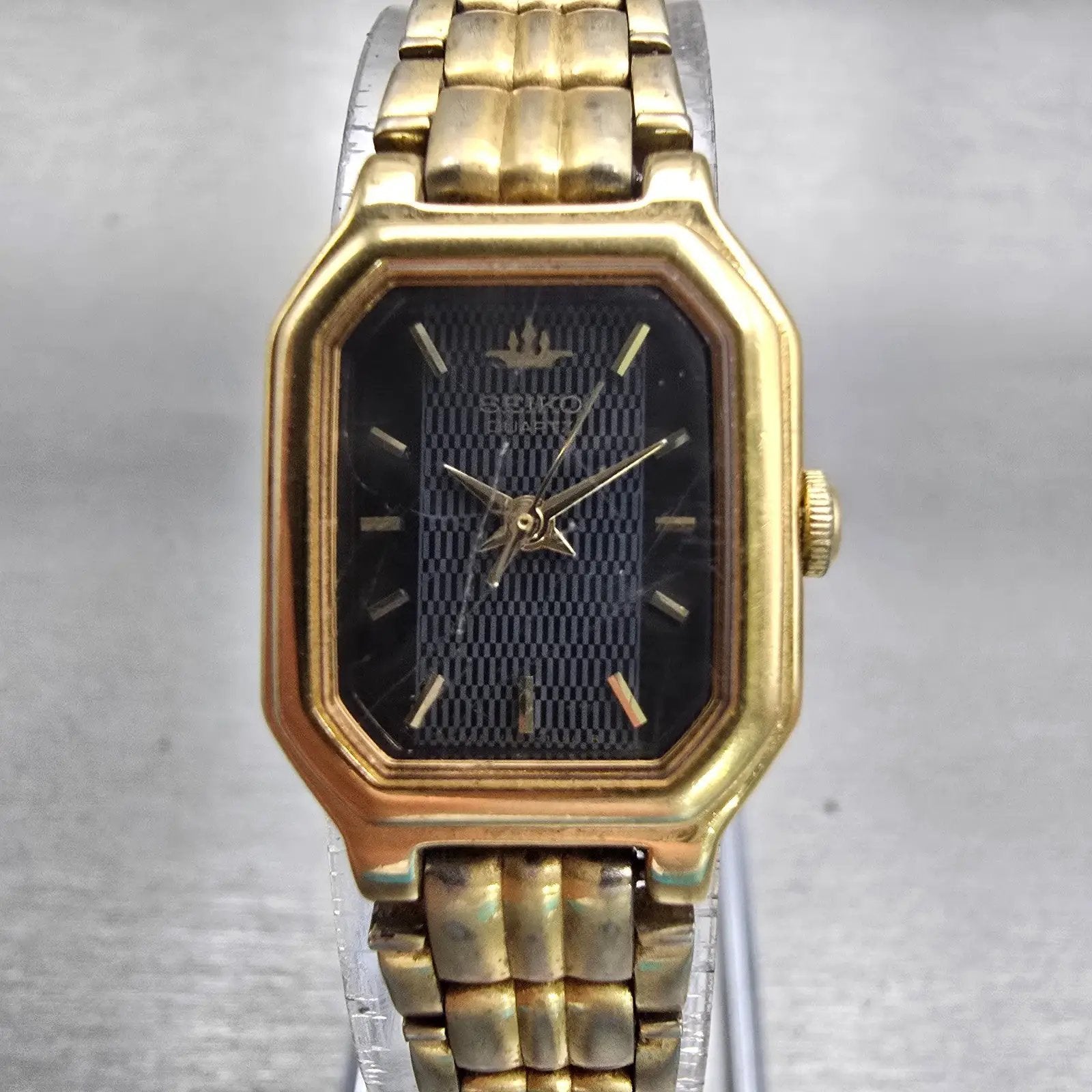 Seiko Watch Women 17mm Black Dial Gold Tone Rectangle V401-5250 New Battery VTG0