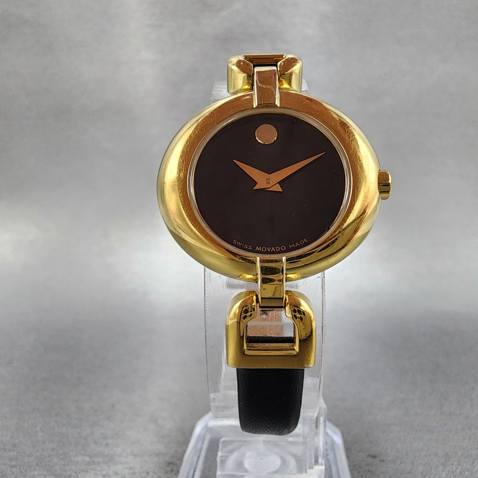 Movado Vivo Watch Women 28mm Black Dial Gold Tone Round 88 A1 1701 New Battery5