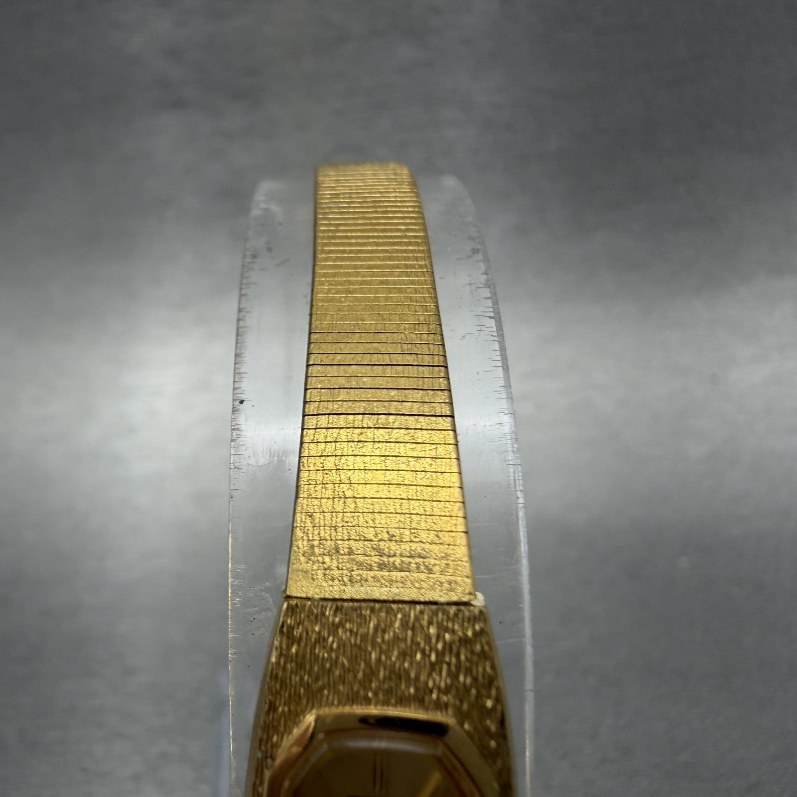 Seiko Watch Women 13mm Champagne Dial Gold Tone Rectangle 2E206461 New Battery4
