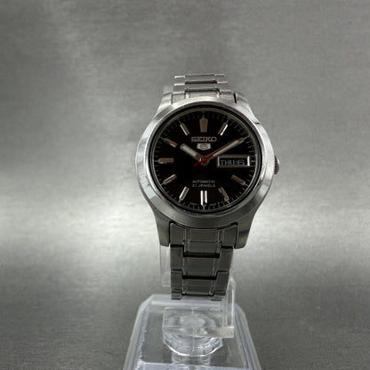 Seiko 5 Watch Women 25mm Balck Dial Stainless Steel Daydate Round 4207-01F0 Runs5