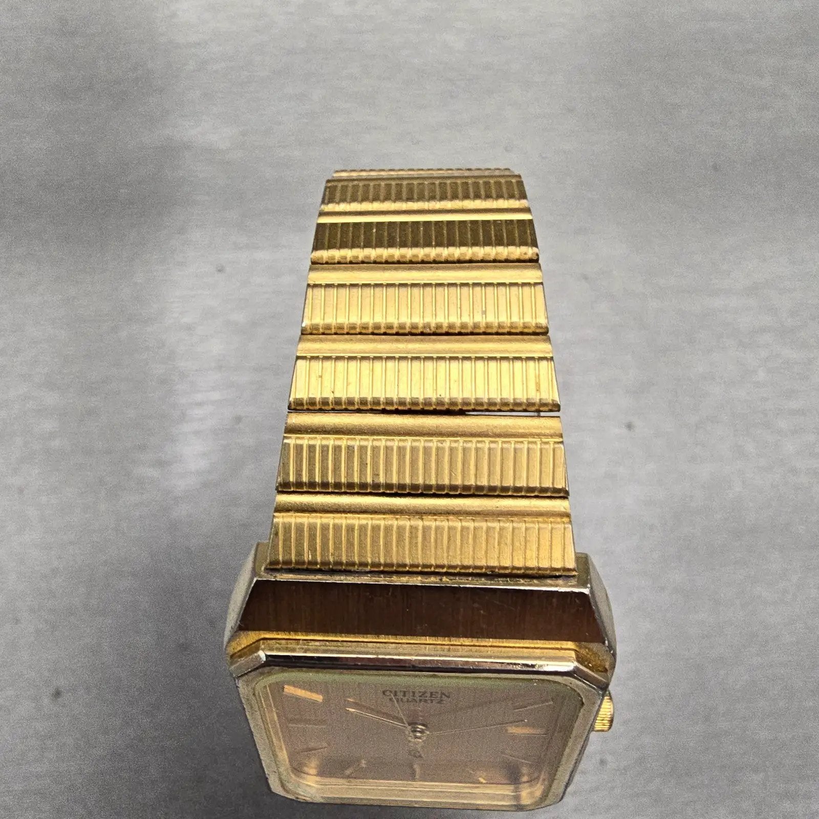 Citizen CQ Watch Men 27mm Gold Dial Gold Tone Rectangle 4031-986351 New Battery4