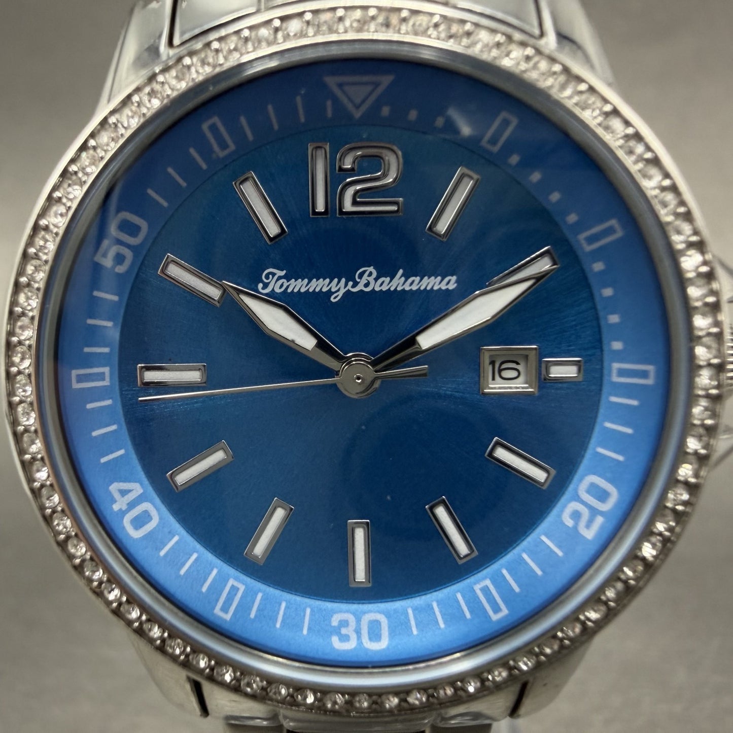 Tommy Bahama Watch Women 33mm Blue Dial Steel Date Round New Battery1