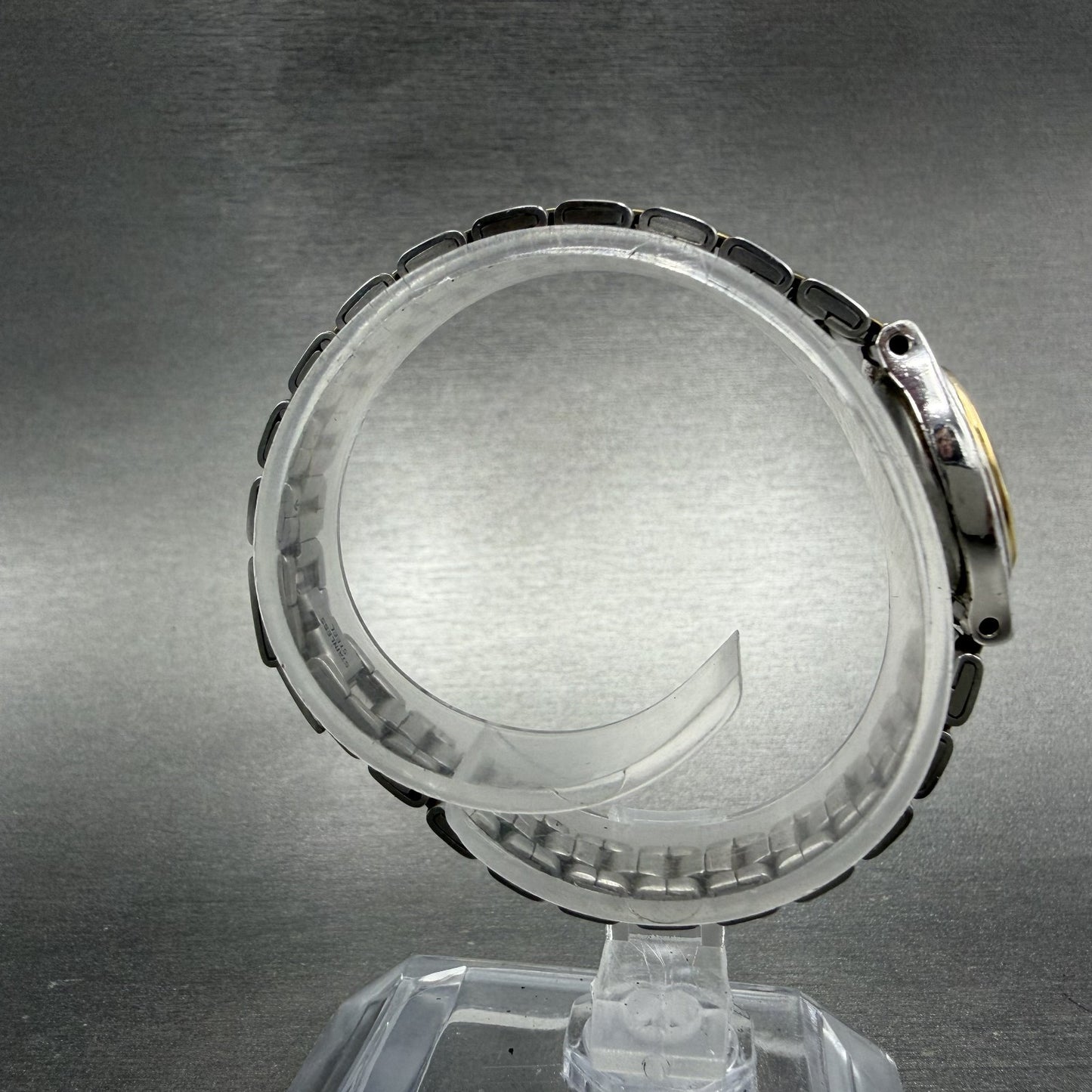 Citizen Watch Women 18mm White Dial Two Tone Oval 5421-S17888 New Battery VTG8