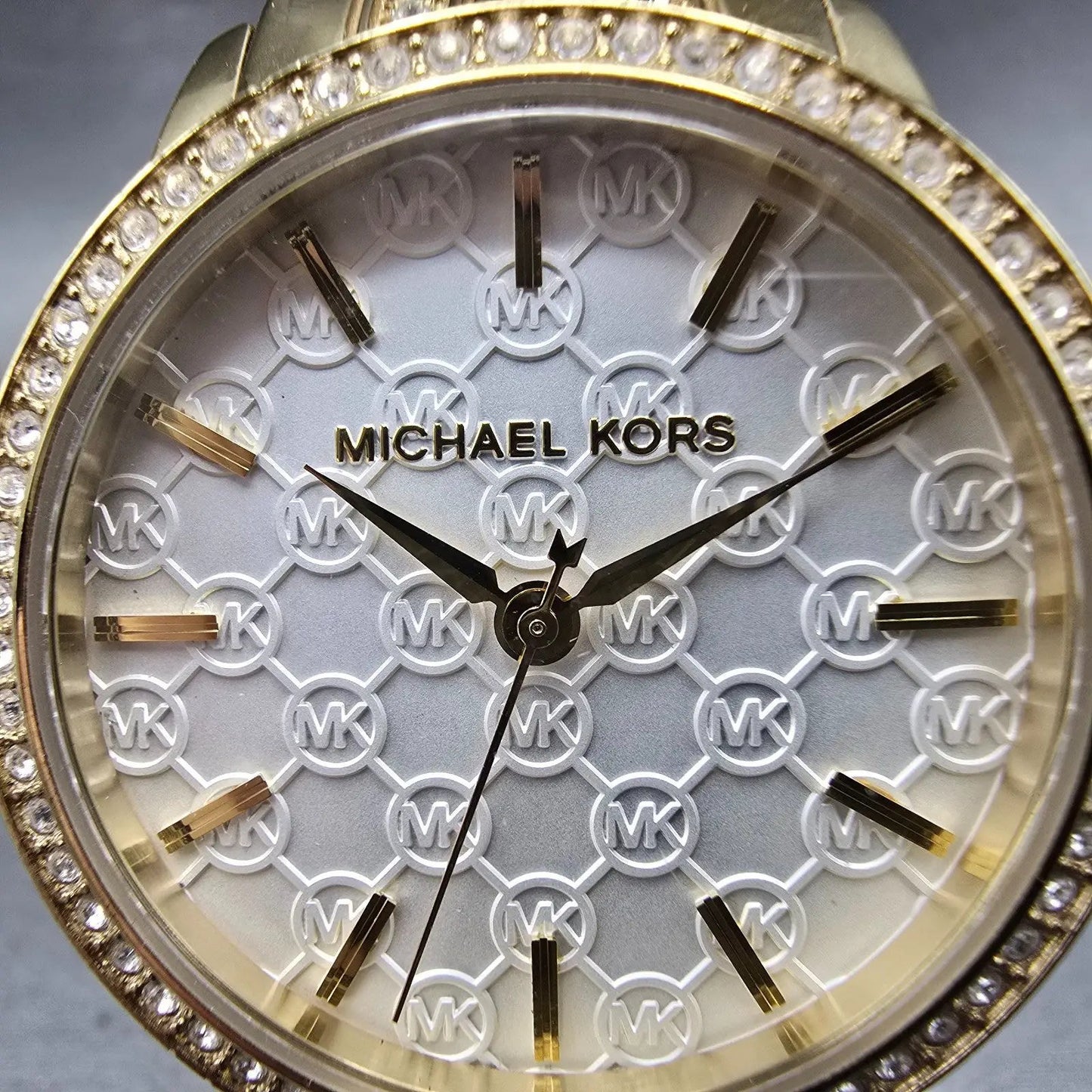 Michael Kors Nini Watch Women 35mm White Dial Gold Tone MK-3214 New Battery1