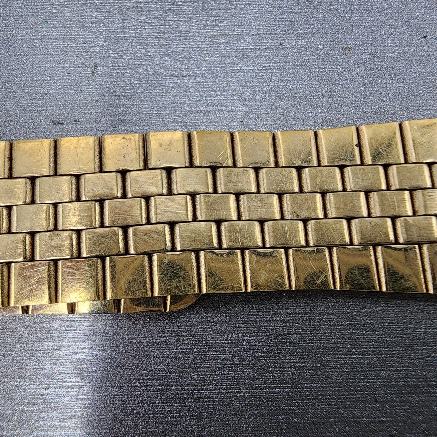 Bulova Accutron Watch Band 19mm Gold Tone Stainless Steel MISSING ONE END LINK6