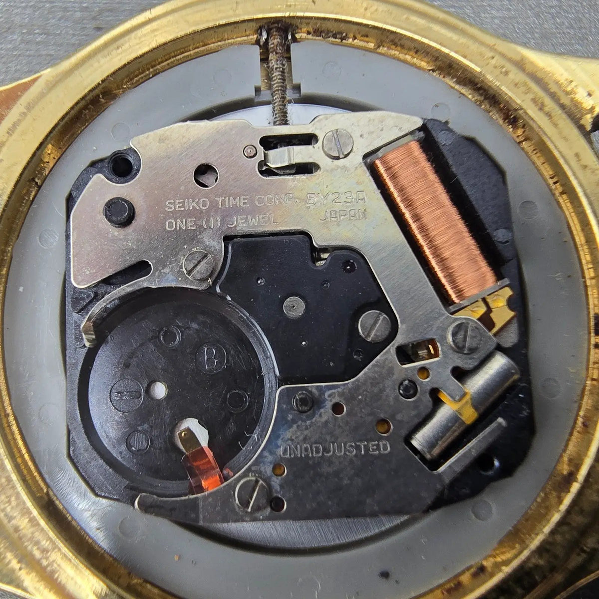 Seiko 5Y23A Quartz Movement Works Daydate W/Case And Hands Vintage1