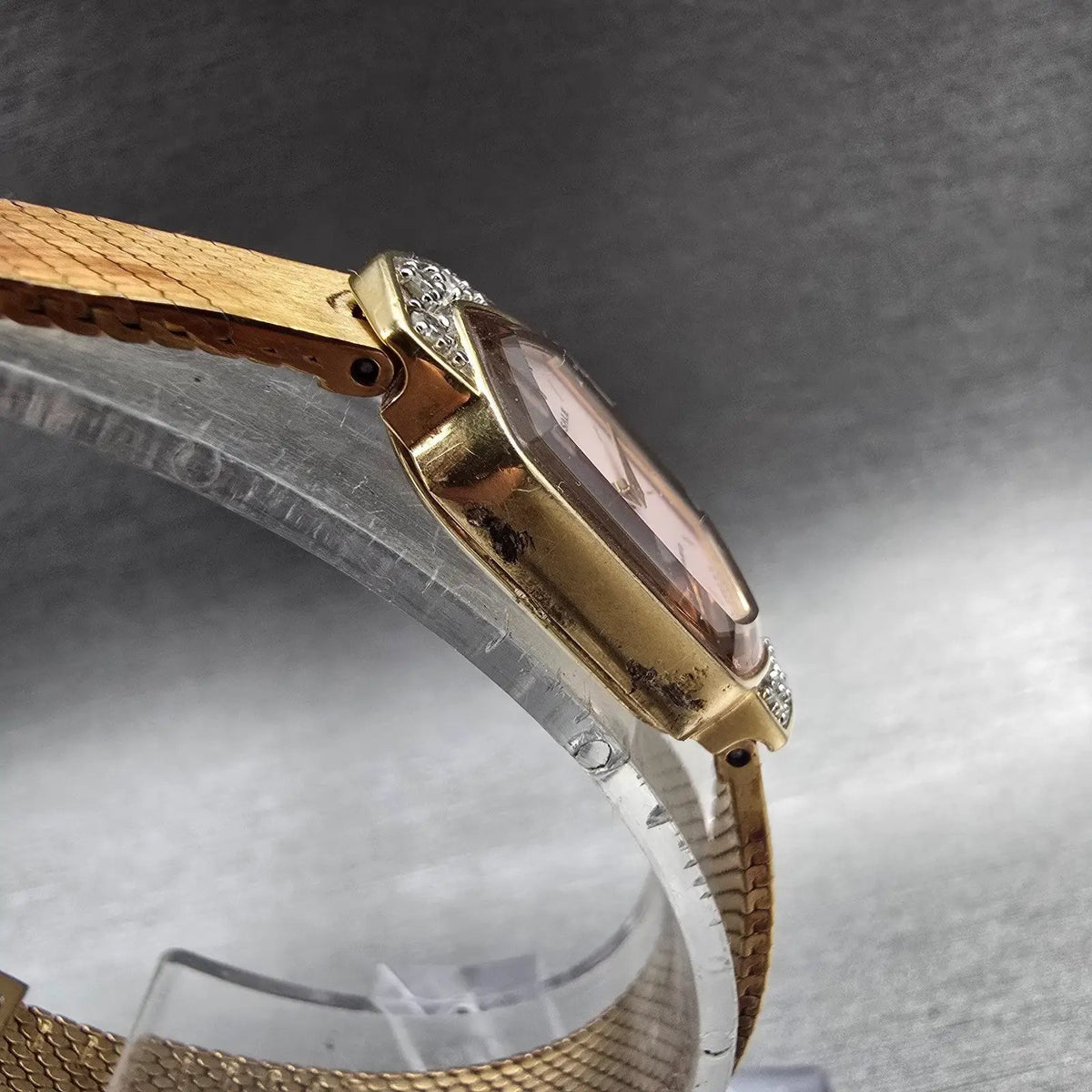 Seiko Lassale Watch Women 14mm MOP Dial Gold Tone Diamonds 2E20-681H New Battery3
