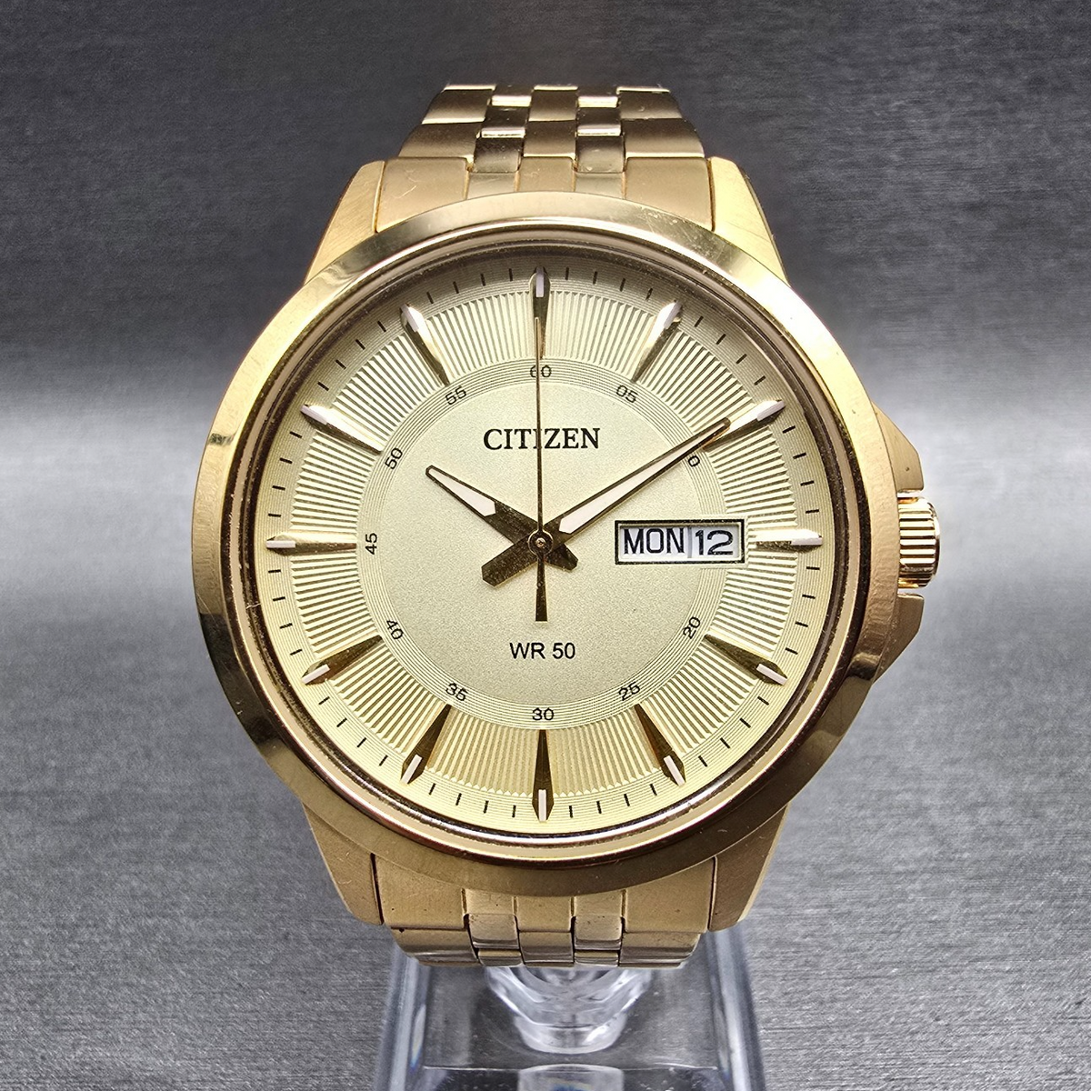 Citizen Watch Men 41mm Gold Dial Gold Tone Daydate 1502-S097835 New Battery0