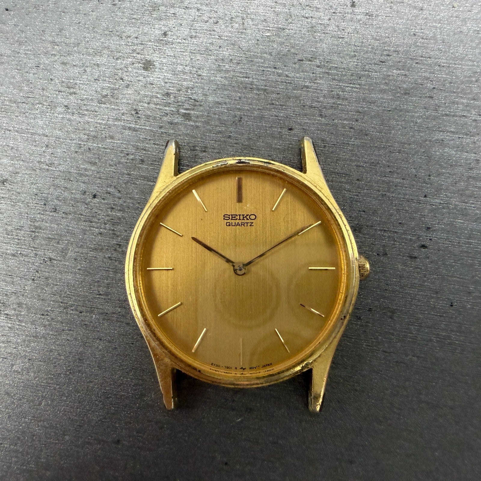 Seiko Watch Men 32mm Champagne Dial Gold Tone READ!!!!! 5Y30-7A71 New Battery0
