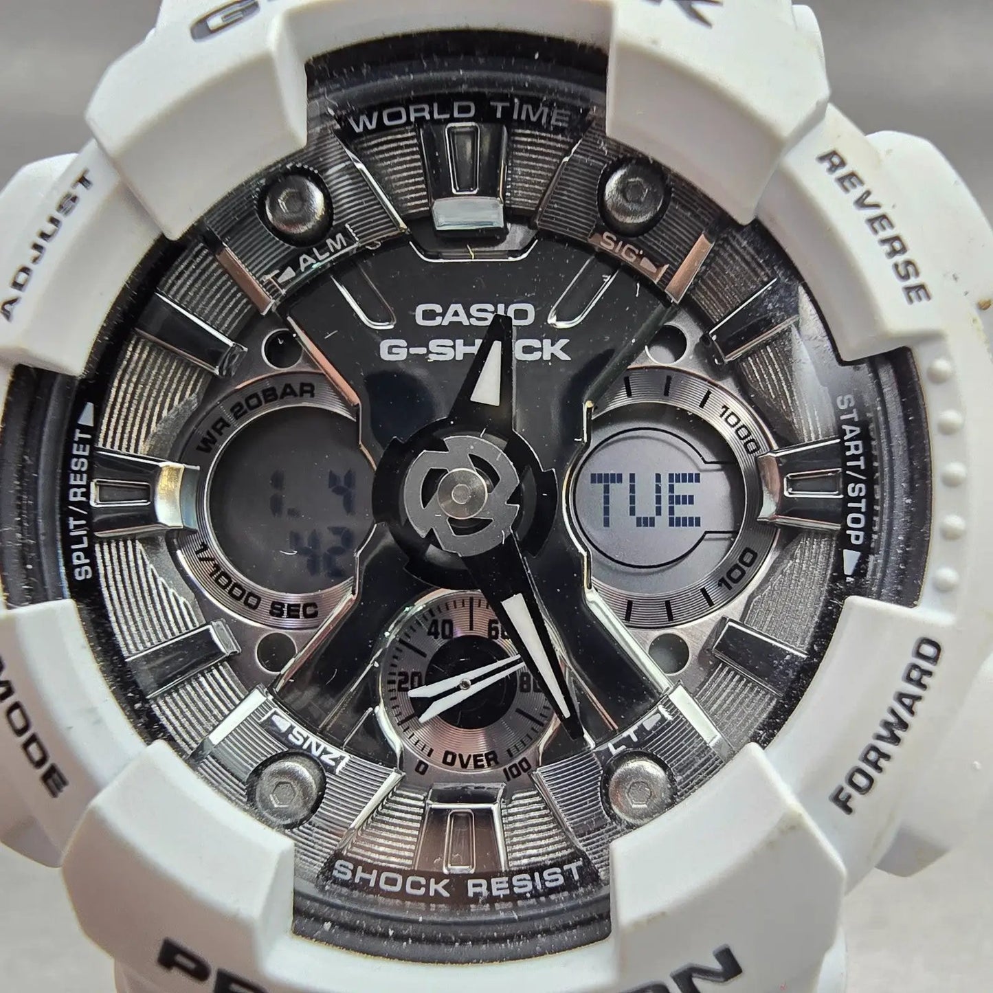 Casio G-Shock GMA-S120MF Watch Men 45mm Silver White Chronograph Alarm New Batt1