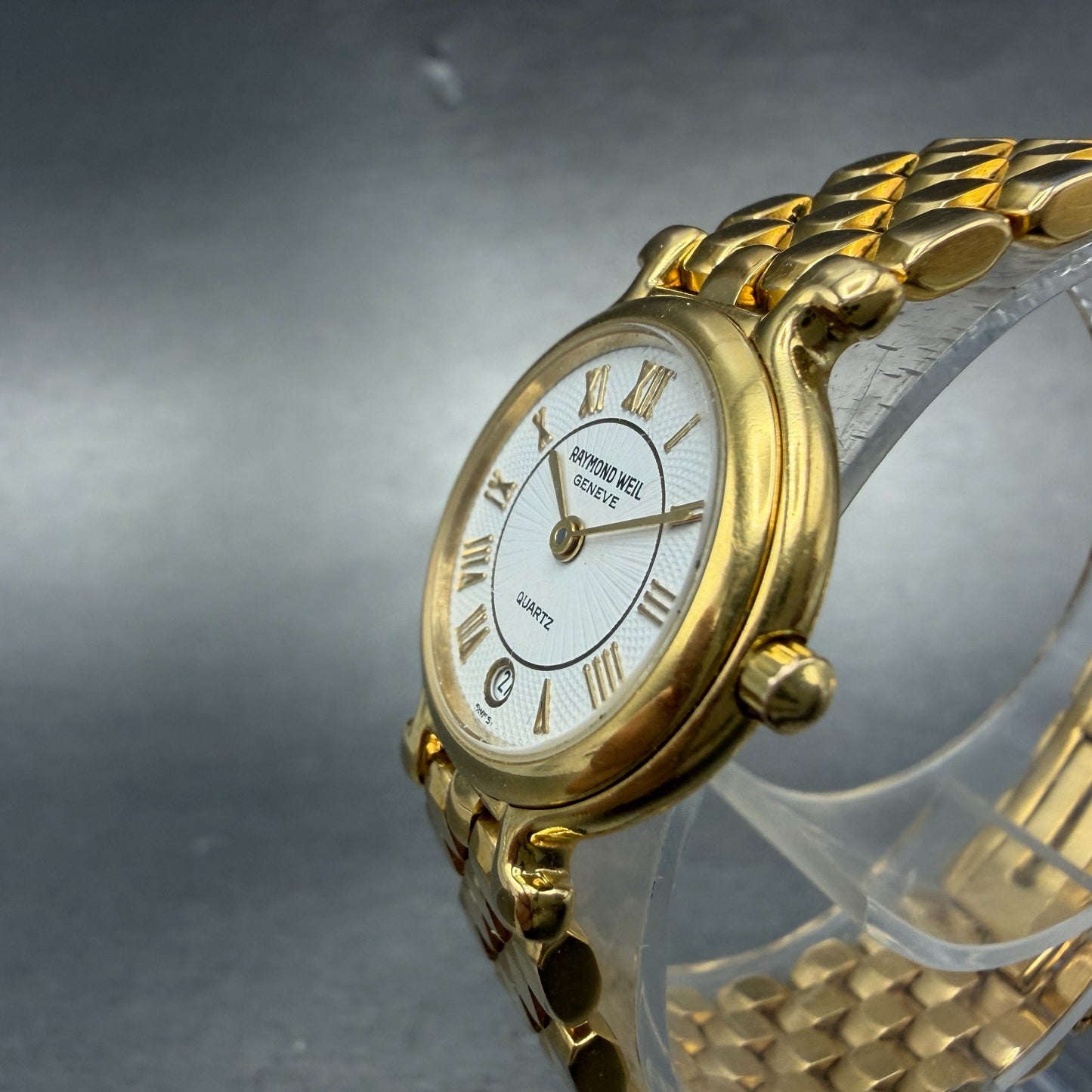 Raymond Weil Watch Women 24mm White Dial Gold Plated Date 9937 New Battery2