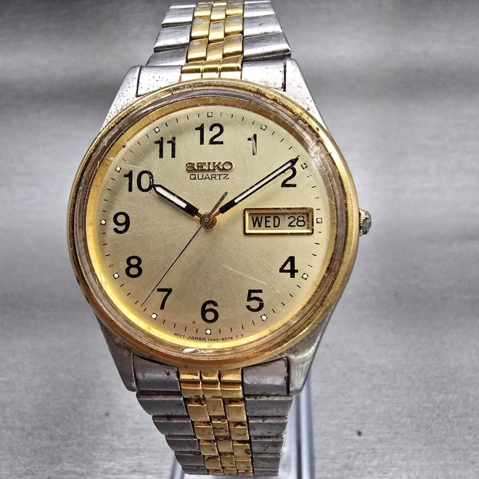 Seiko Watch Men 35mm Champagne Dial Two Tone Daydate Round 7N43-8A39 New Batt0