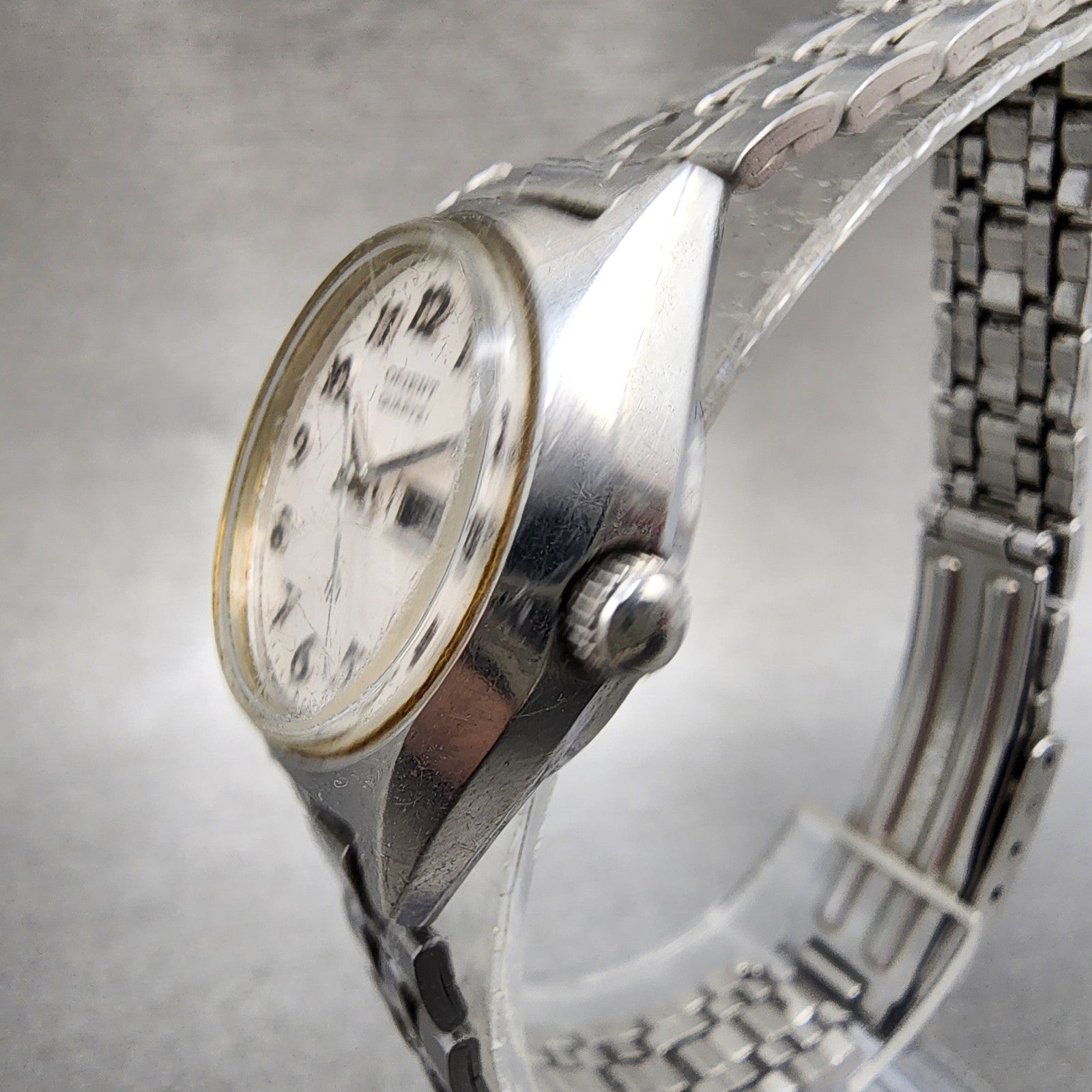 Orient Watch Women 25mm White Dial Steel Daydate Round E51930100CS New Batt2
