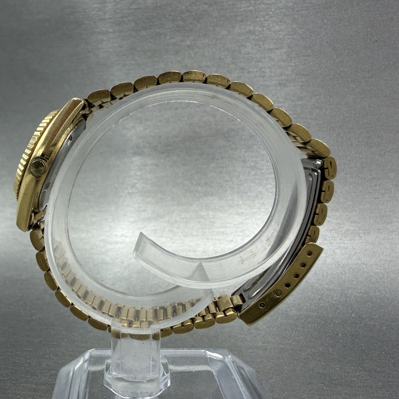 Seiko SQ Watch Women 24mm Champagne Dial Gold Tone Daydate 3e230a69 New Battery6