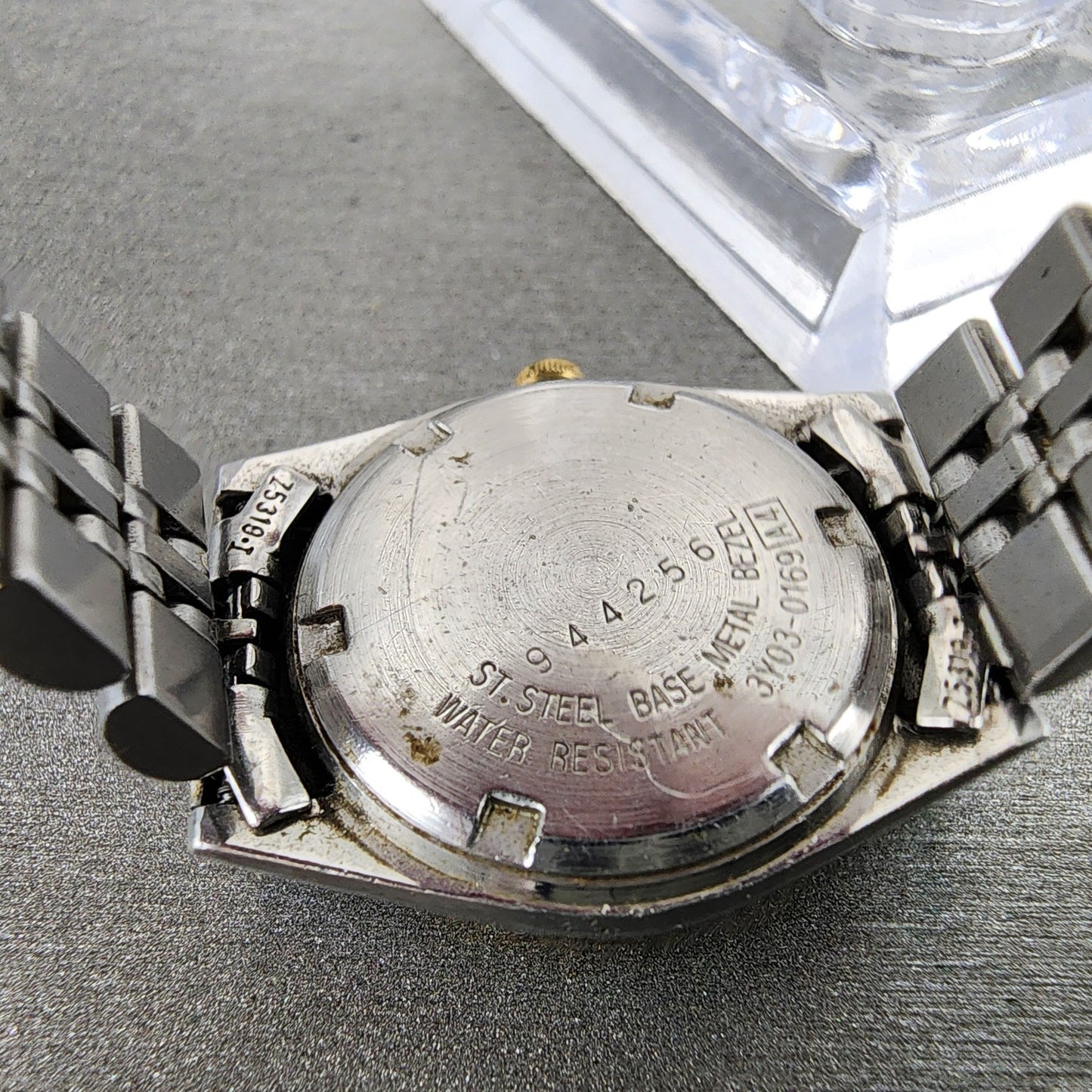Seiko SQ Watch Women 24mm Blue Dial Two Tone Daydate Round New Battery KJ789