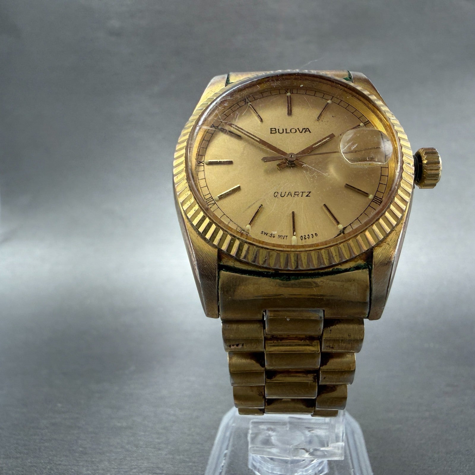 Bulova Watch Men 36mm Gold Dial Gold Tone Date Round 82336 PARTS6