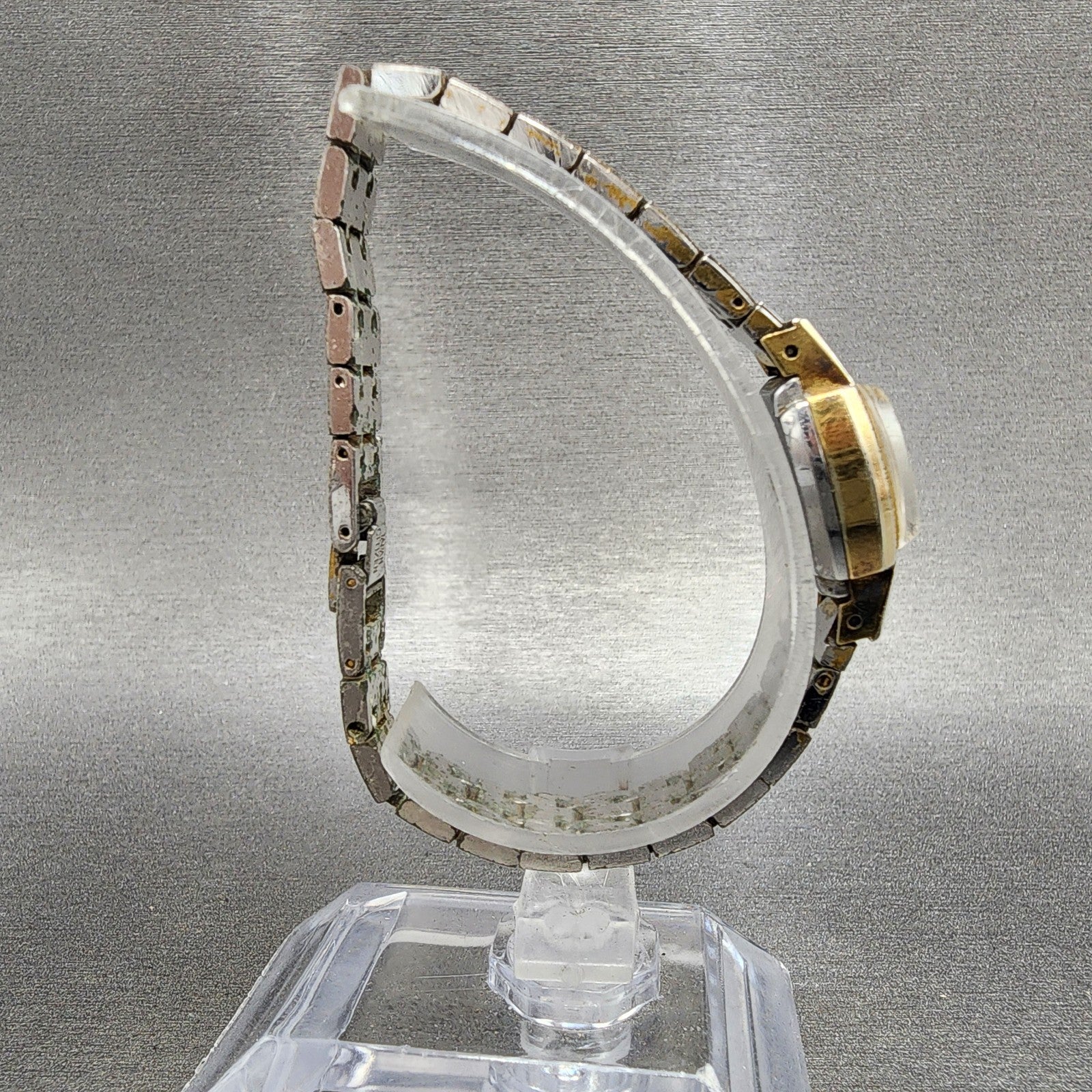 Citizen Watch Women 15mm Silver Dial Gold Tone Oval 4674120 Manual Runs VTG8
