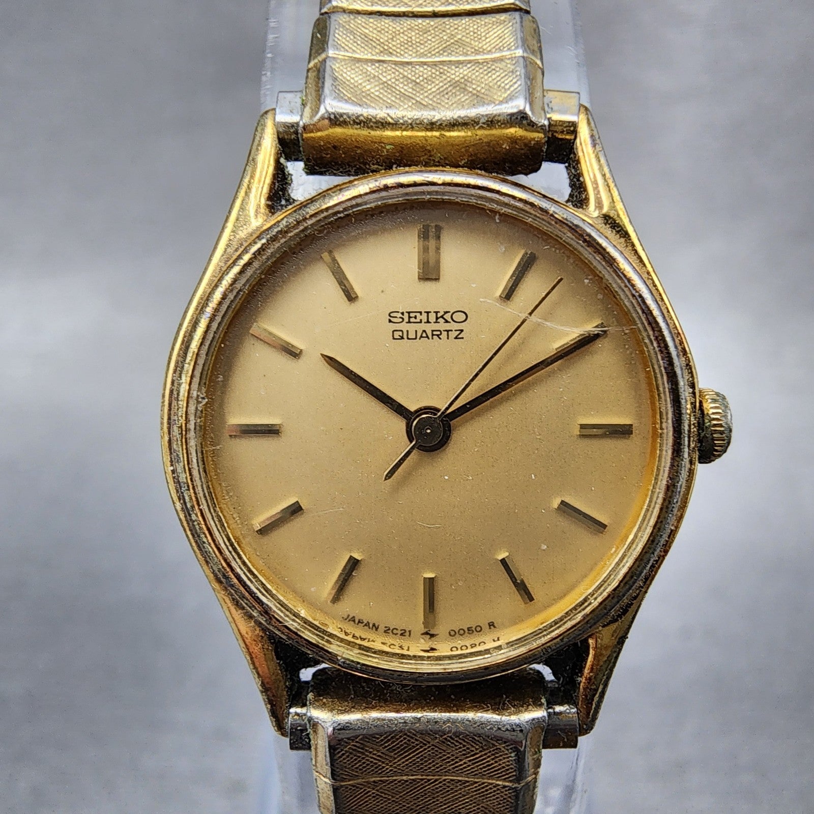 Seiko Watch Women 20mm Champagne Dial Gold Tone Round 20210029 New Battery1