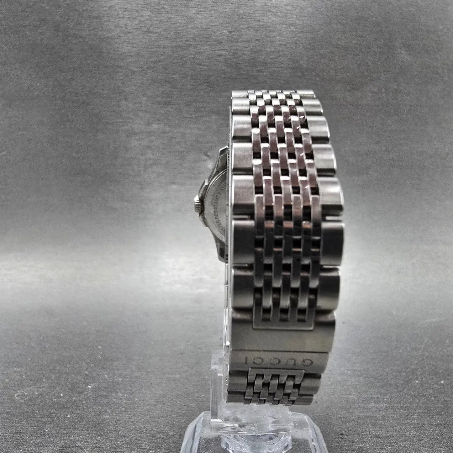 Gucci Watch Women Silver Dial Stainless Steel Date Round 126.5 New Battery8