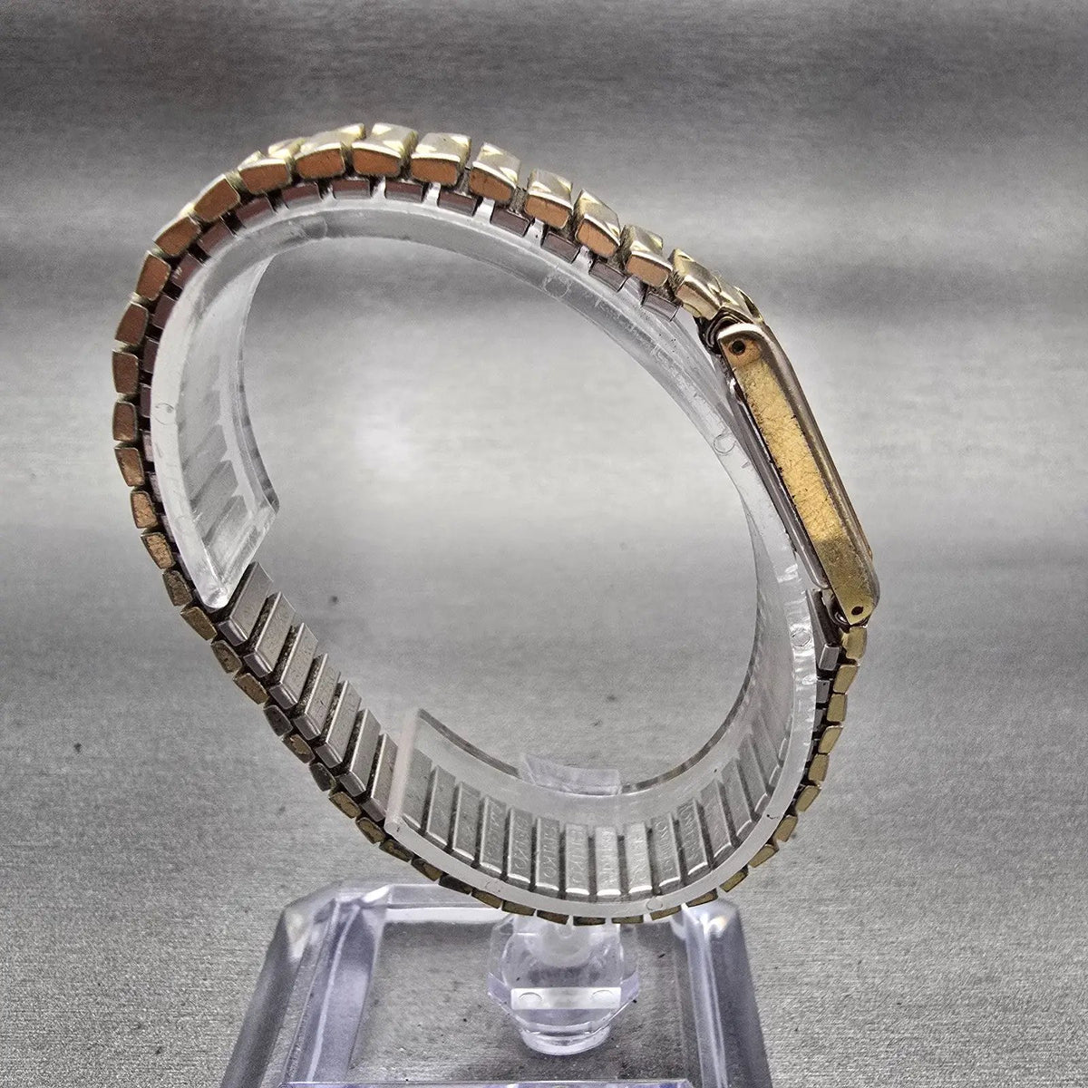 Seiko Watch Women 12mm Gold Dial Gold Tone Rectangle 2E20-5239 New Battery VTG8