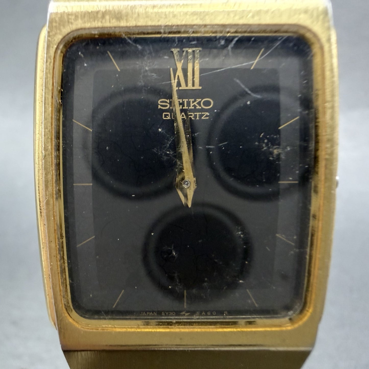 Seiko Tank Watch Men 26mm Black Dial Gold Tone Rectangle 5Y305B59 PARTS2