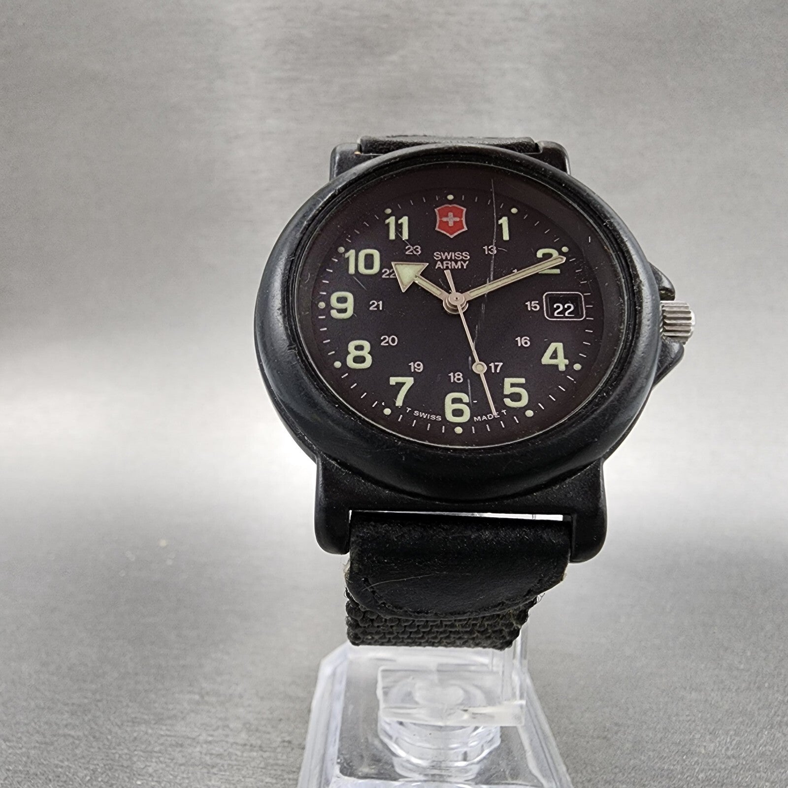 Victorinox Swiss Army Renegade Watch Men 38mm Black Dial Black Tone Date NewBatt5