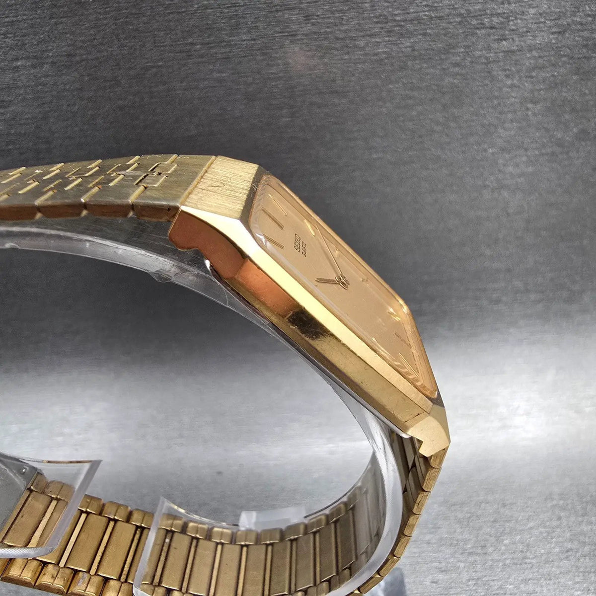 Seiko Watch Men 27mm Gold Dial Gold Tone Rectangle 5Y30-5009 New Battery3