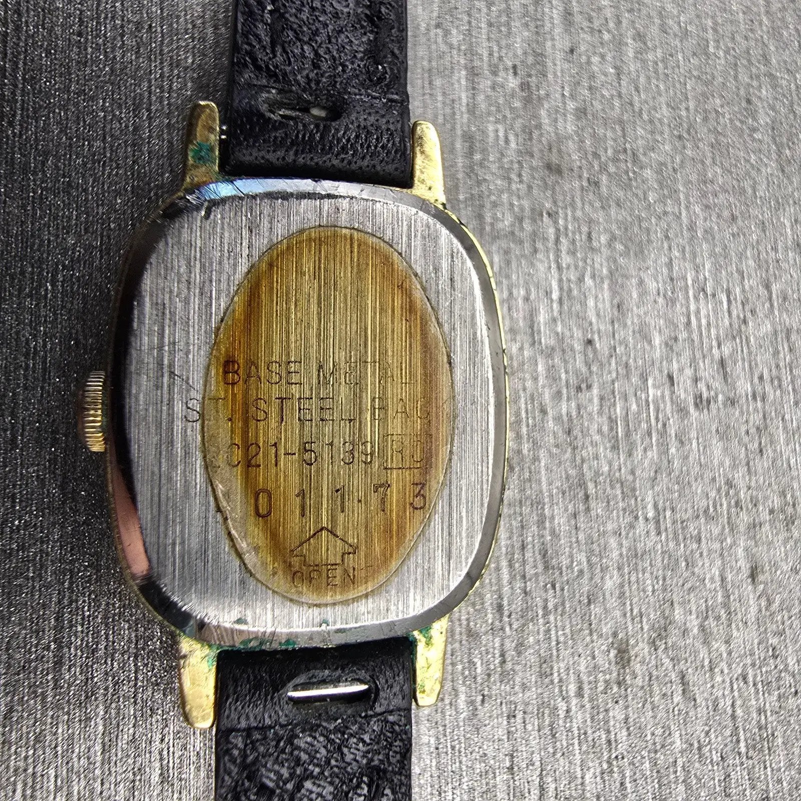 Seiko Watch Women 16mm Gold Dial Gold Tone Rectangle 2C21-5139 New Battery VTG10