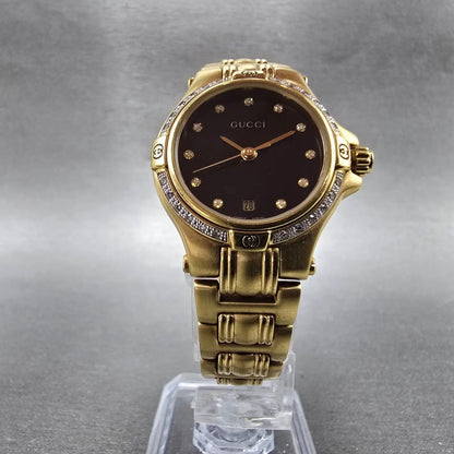 Gucci 9240L Watch Women 26mm Black Dial Gold Tone Date Diamonds New Battery5