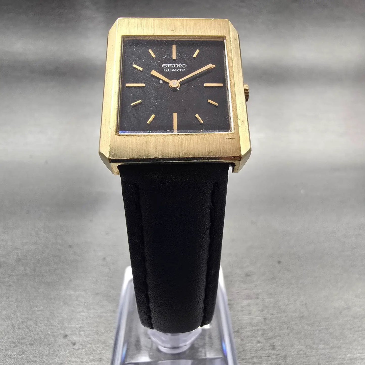 Seiko Watch Men 23mm Black Dial Gold Tone Rectangle 43-3049 New Battery Vintage5