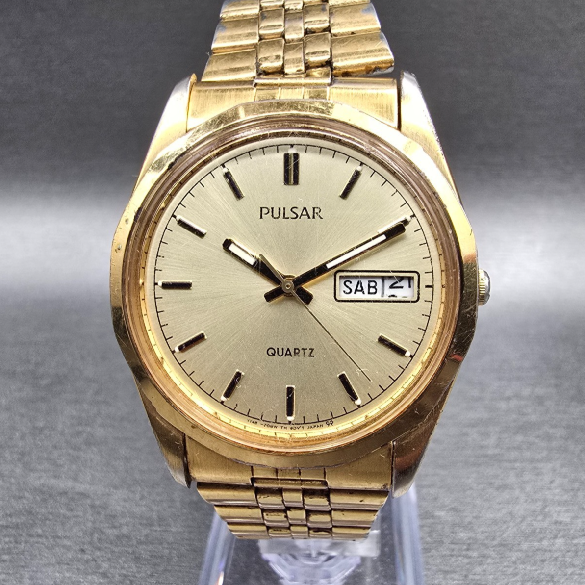 Seiko Pulsar Watch Men 35mm Champagne Dial Gold Tone Daydate Y148-8070 New Batt0