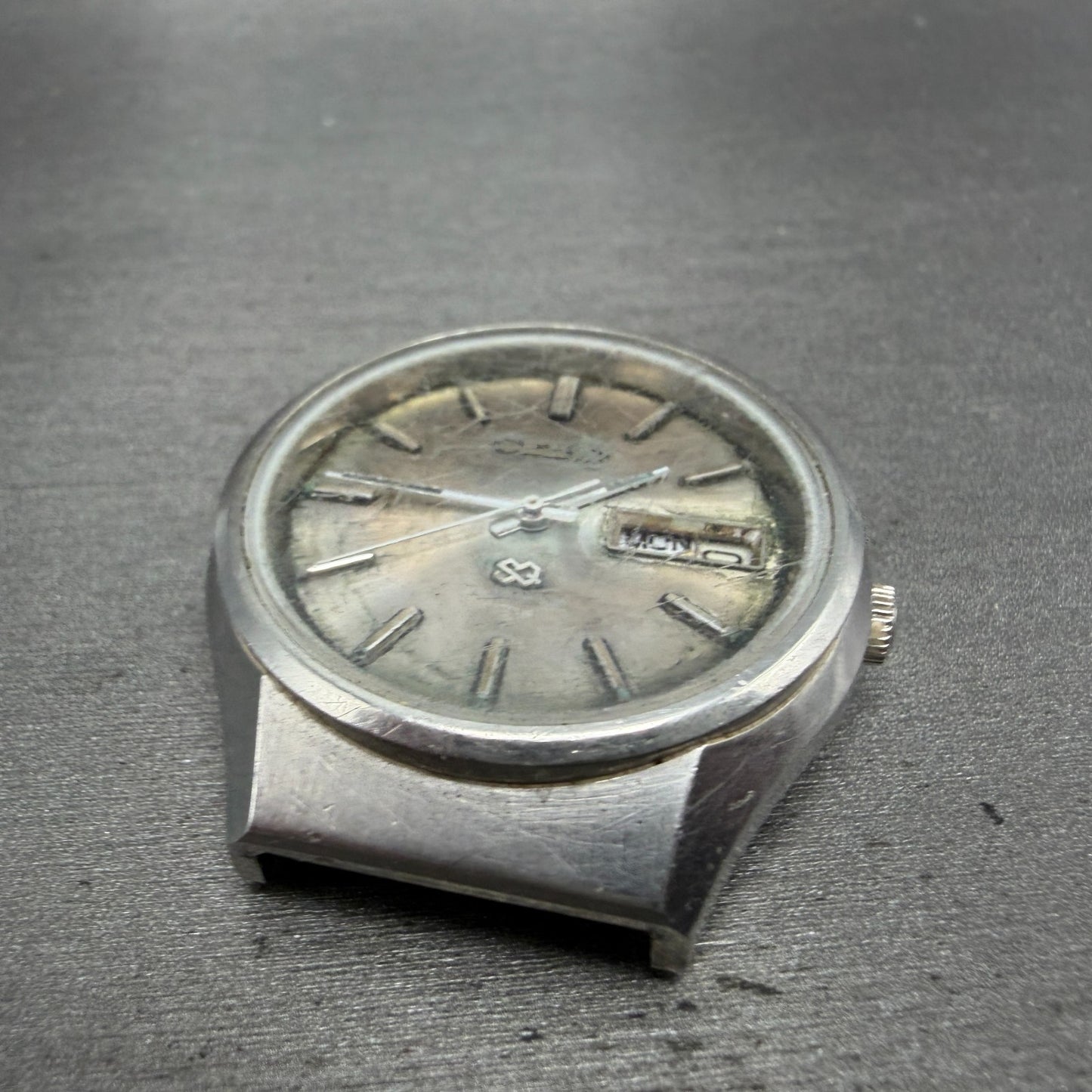 Seiko SQ Watch Men 36mm Silver Dial Silver Tone Daydate Round 0903-7019 PARTS3
