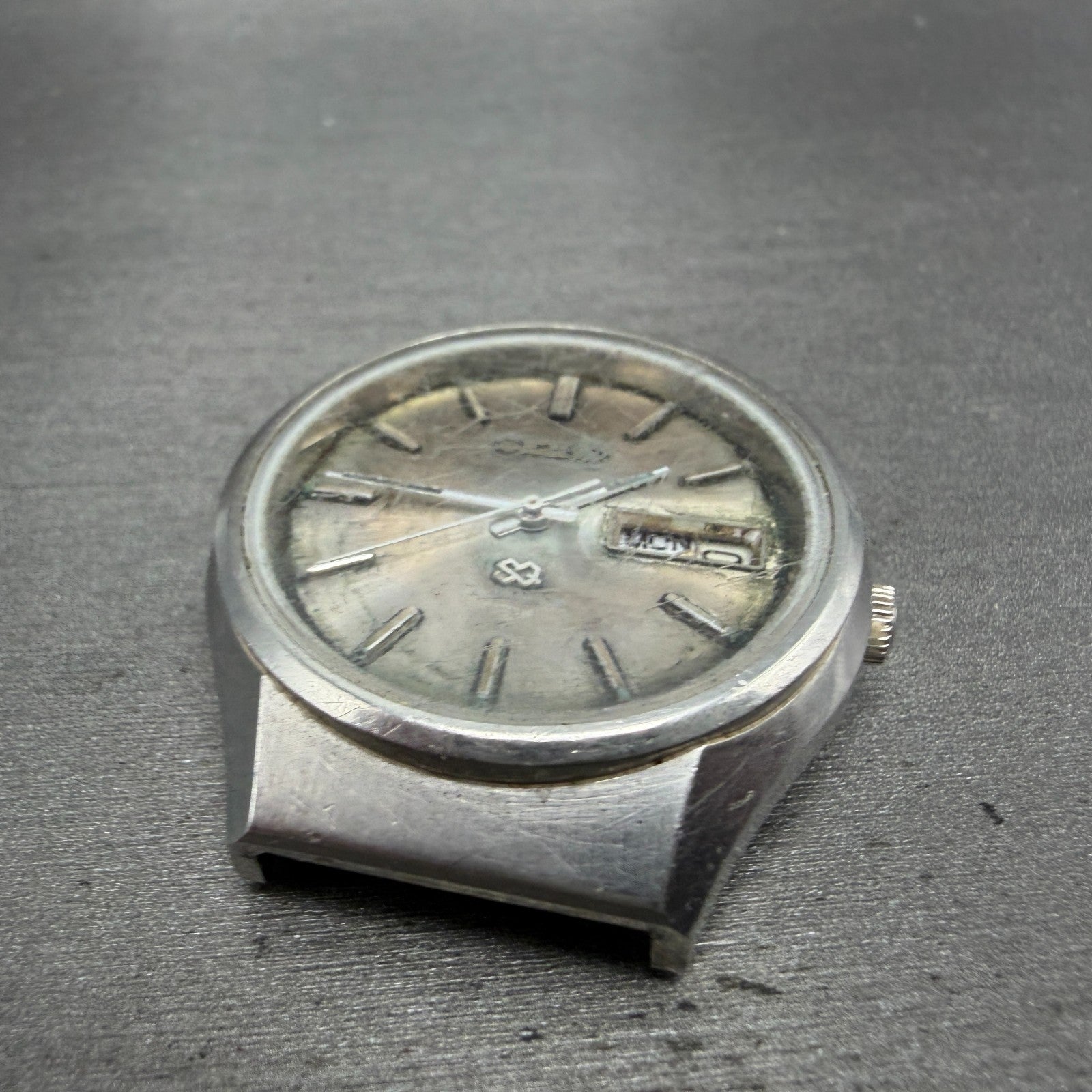 Seiko SQ Watch Men 36mm Silver Dial Silver Tone Daydate Round 0903-7019 PARTS3