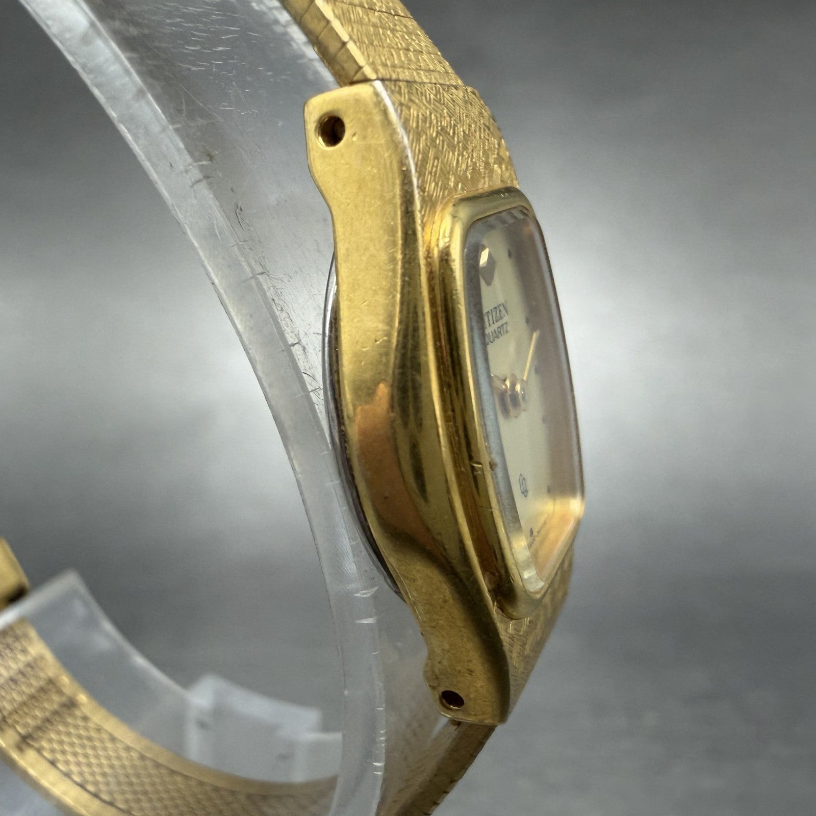 Citizen CQ Watch Women 17mm Champagne Dial Gold Tone 3220-324099 New Battery3