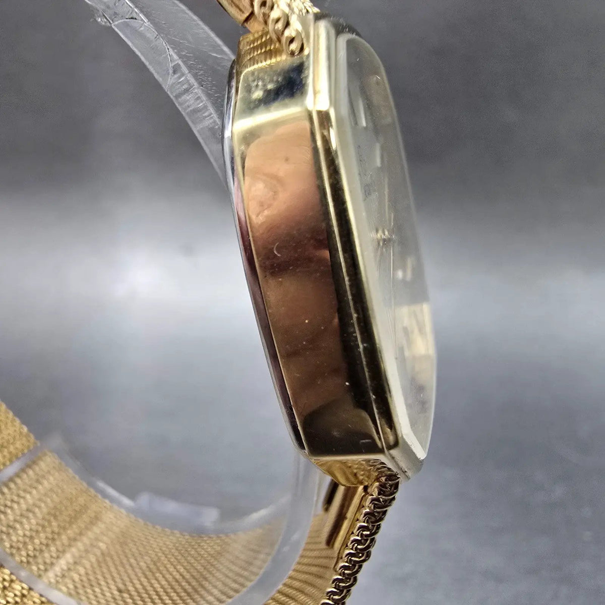 Armitron Deauville Watch Men 31mm Champagne Dial Gold Date PARTS VTG Quartz4