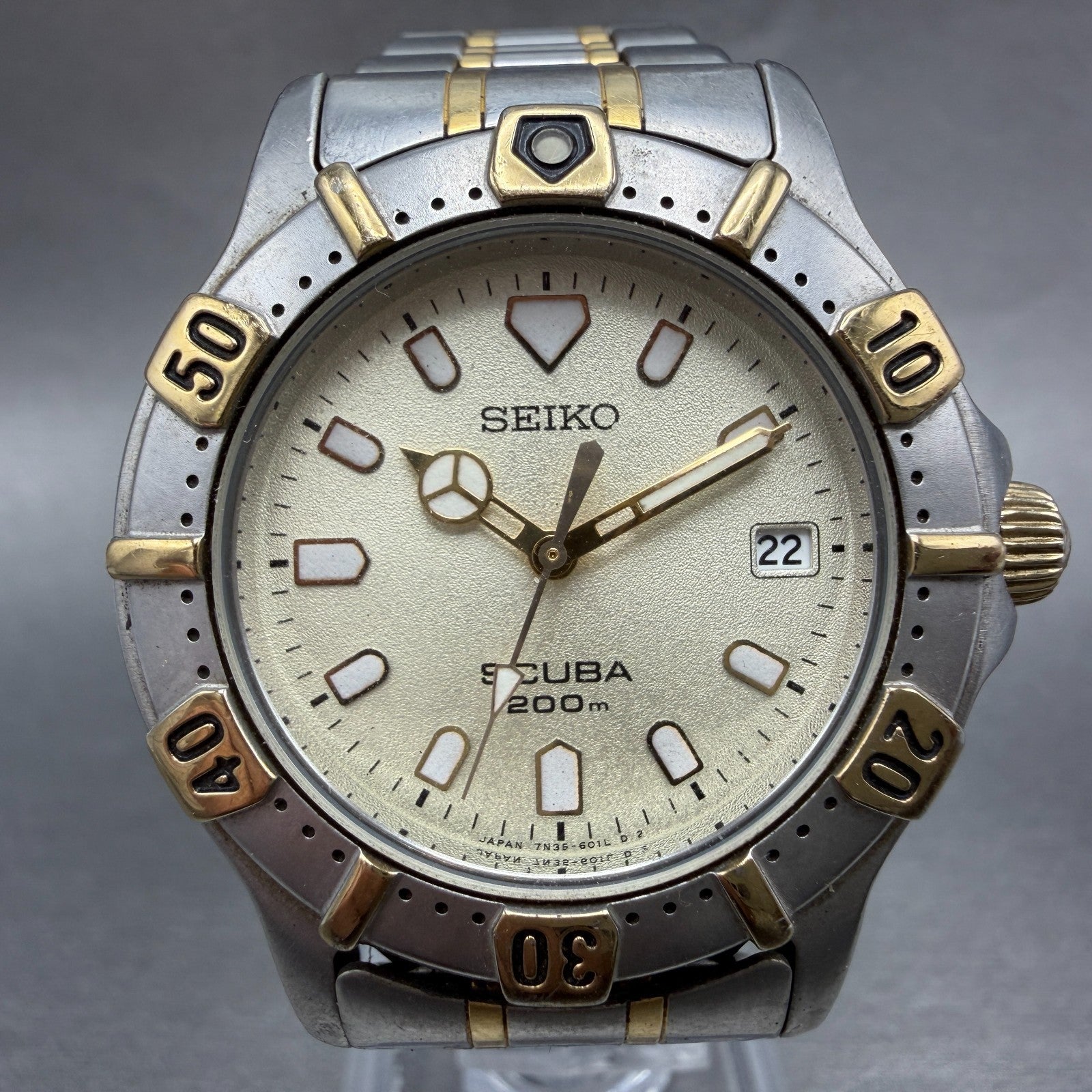 Seiko Scuba Watch Men 36mm Champagne Dial Two Tone Date 7N35-6010 New Battery0