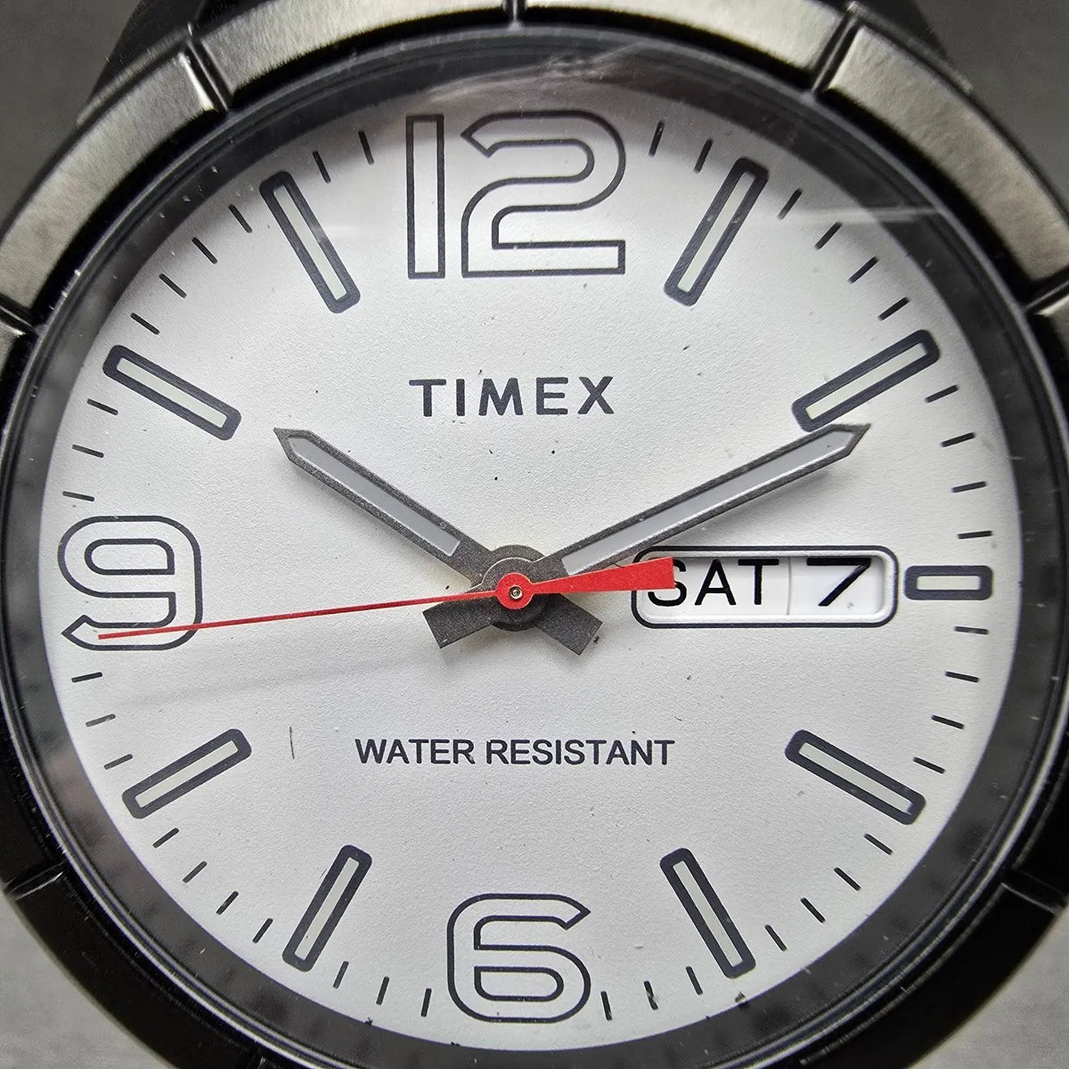 Timex Mod Quartz Watch Men 44mm White Dial Black Daydate Round New Battery1