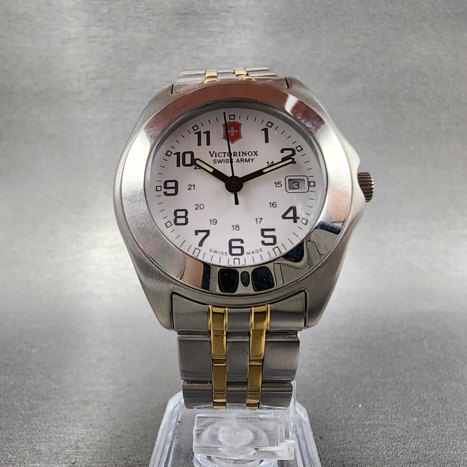 Victorinox Swiss Army Watch Women 32mm White Dial Two Tone Date Round New Batt7