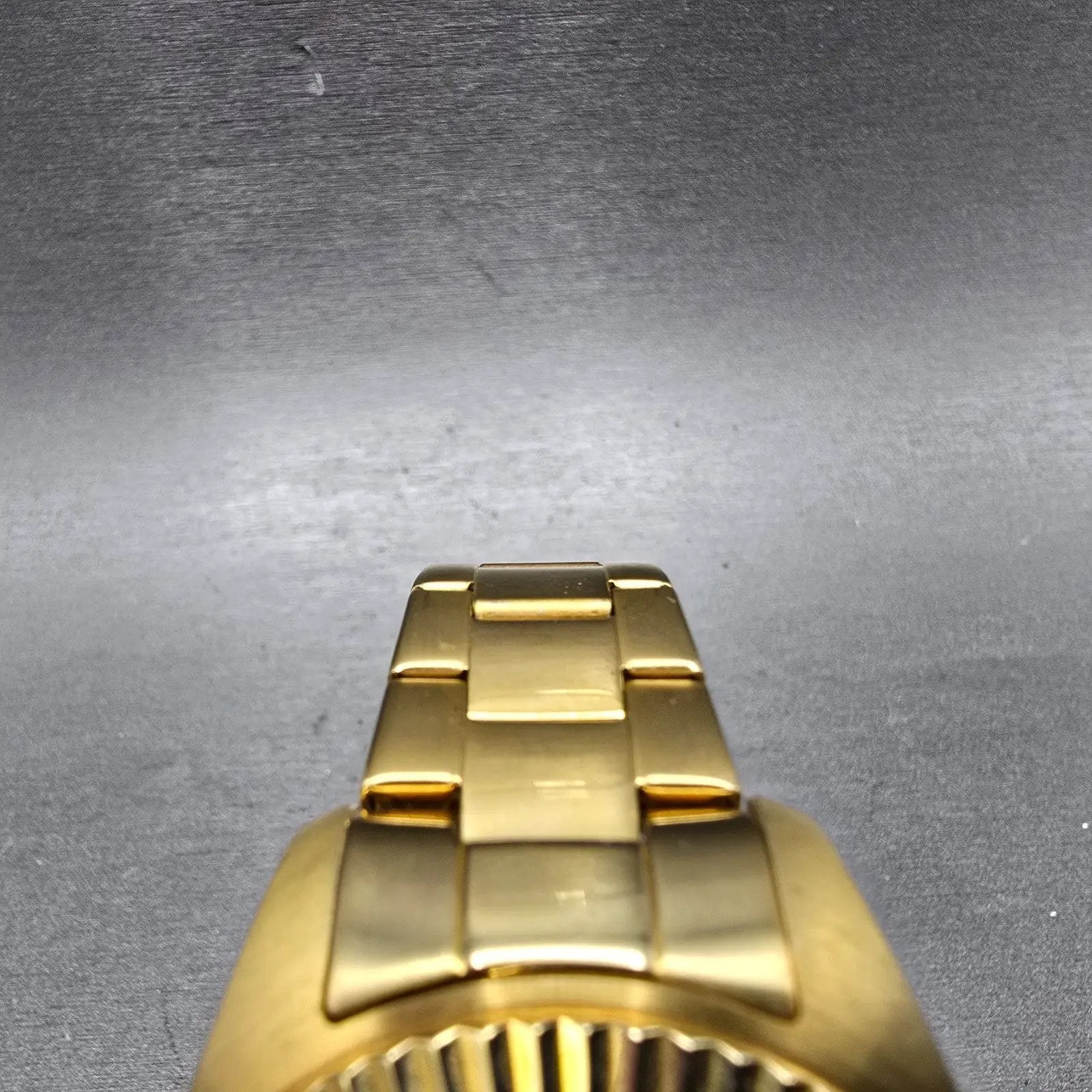 Invicta Specialty Watch Women 38mm MOP Dial Gold Tone Date 20352 New Battery4