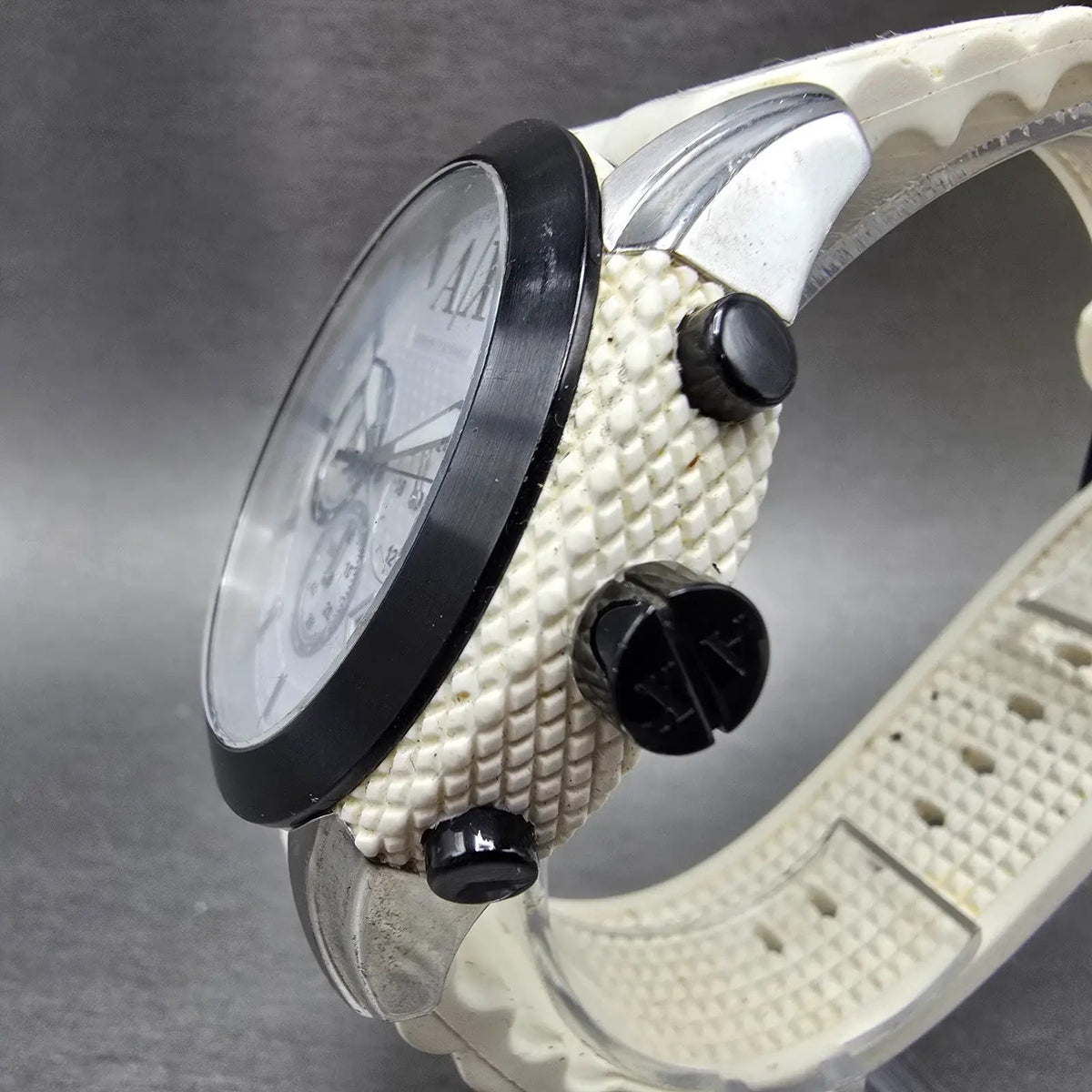 Armani Exchange Chronograph Watch Men 46mm White Dial White Silver Date New Batt2