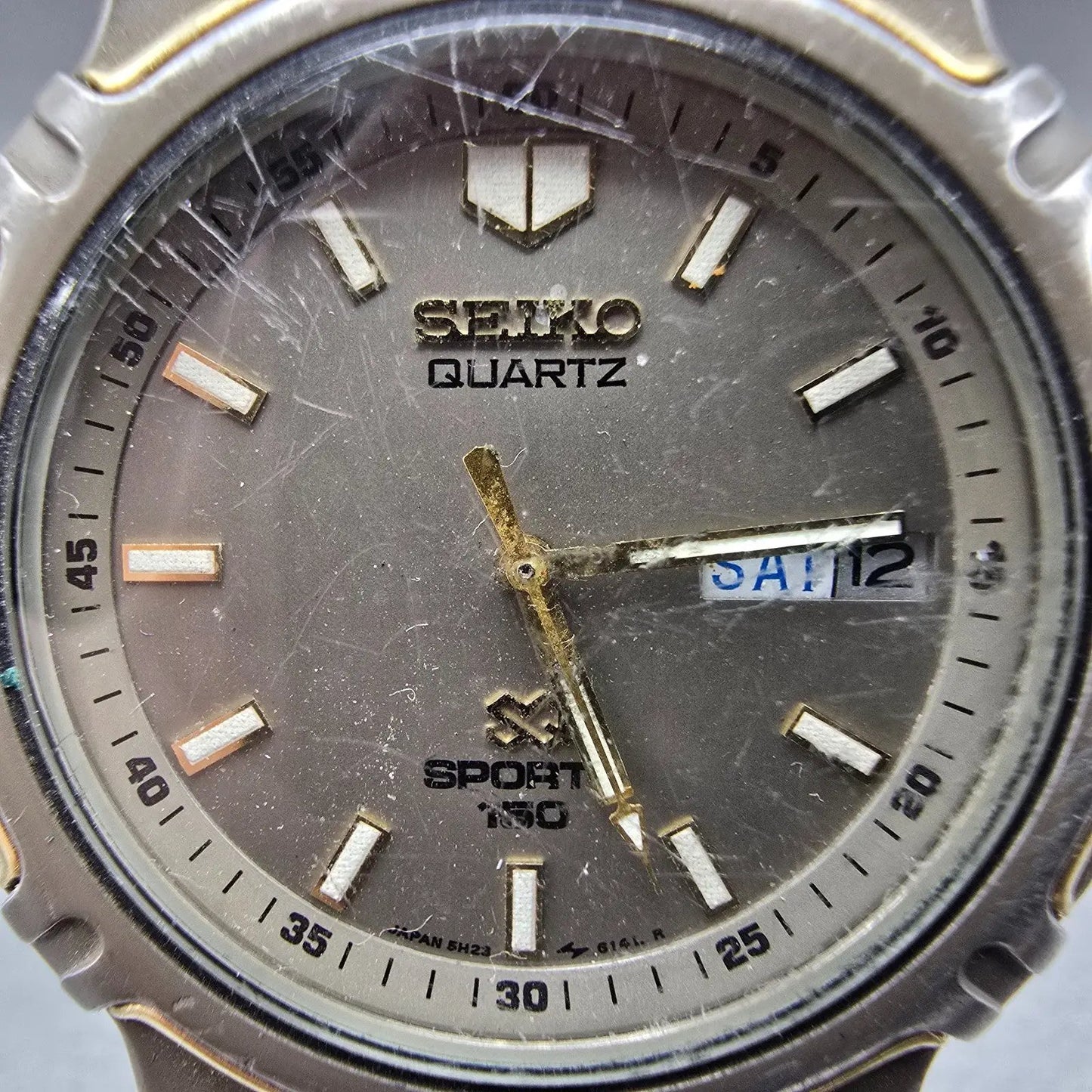 Seiko SQ Sports 150 Watch Men 36mm Gray Dial Two Tone Daydate 5H23-6219 PARTS HU2