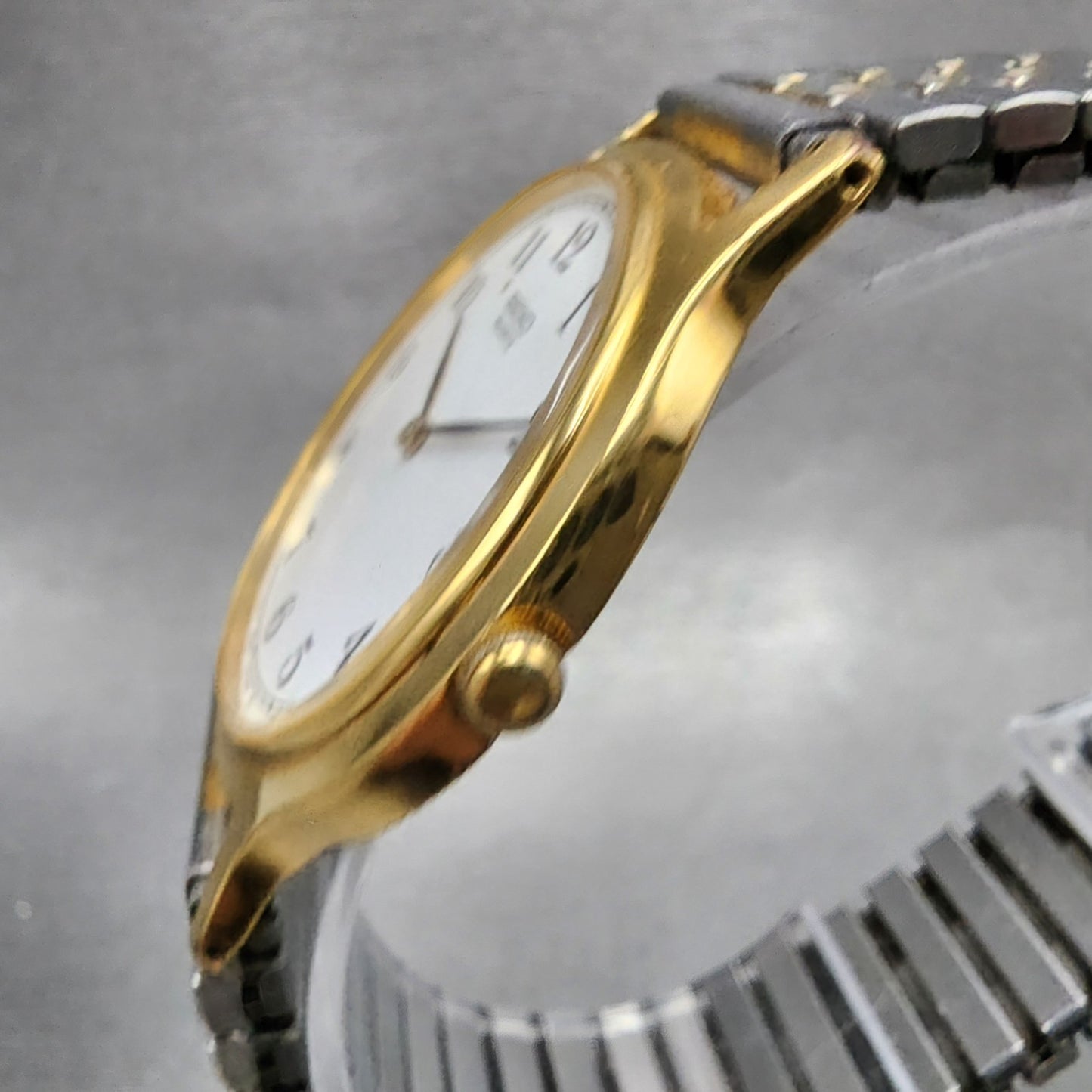Seiko Watch Men 35mm White Dial Two Tone Round Bracelet V7008a10 PARTS3