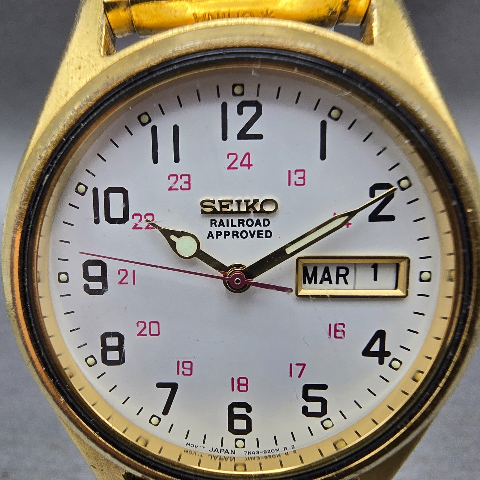 Seiko Railroad Approved Watch Men 37mm White Dial Gold Tone Daydate Round PARTS2